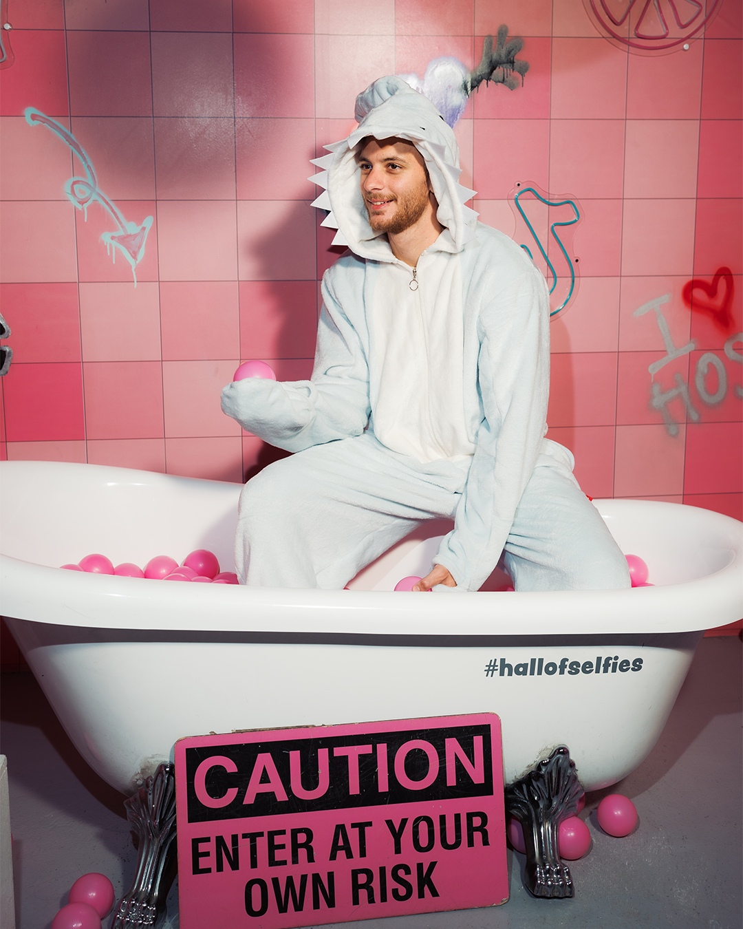 سالوبيت على شكل قرش