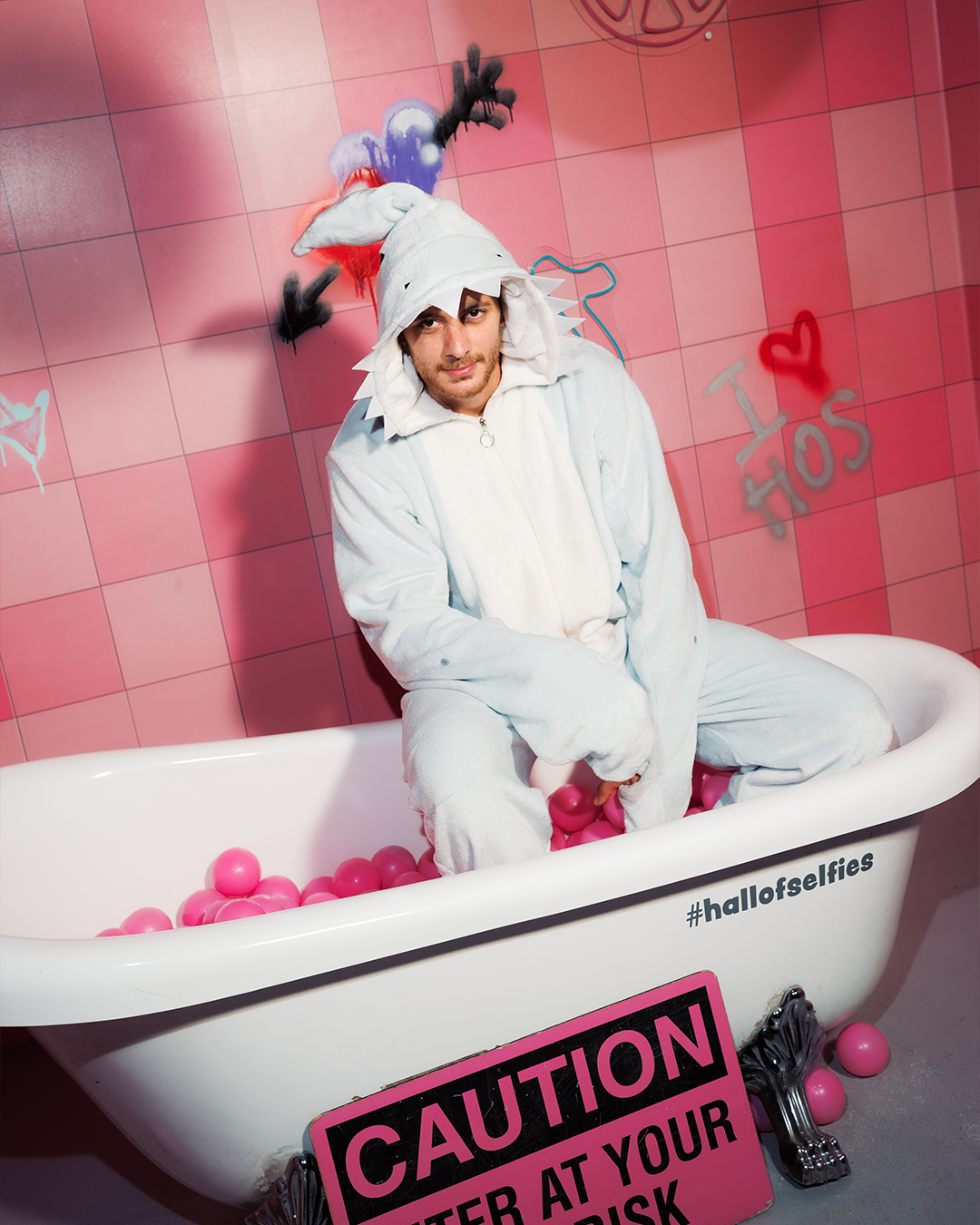 سالوبيت على شكل قرش