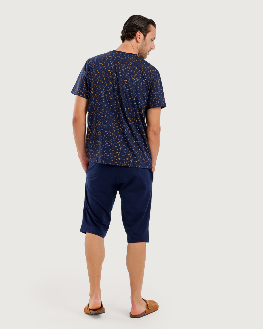 Men's Short Sleeve Pajamas with Capri Pants