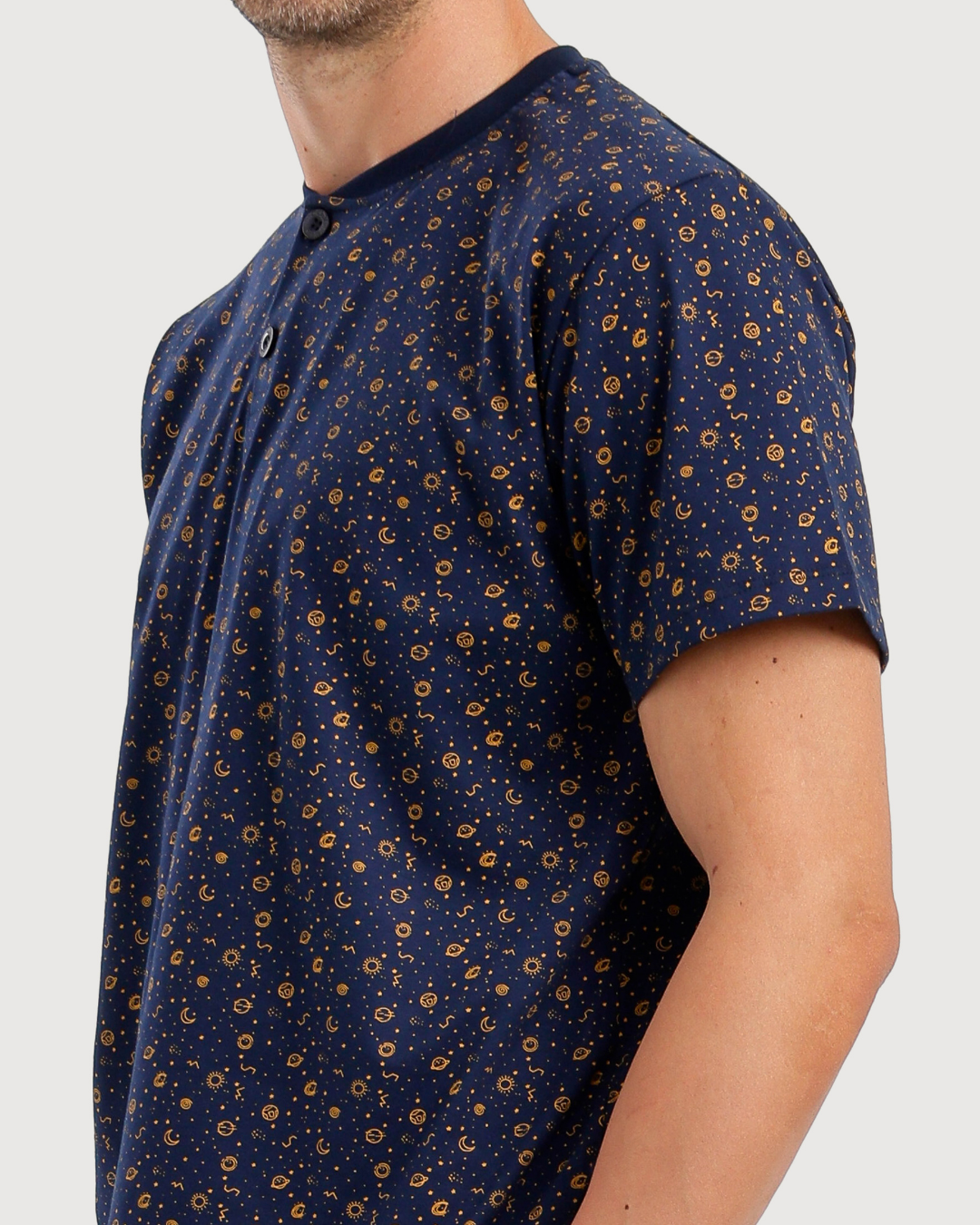 Men's Short Sleeve Pajamas with Capri Pants