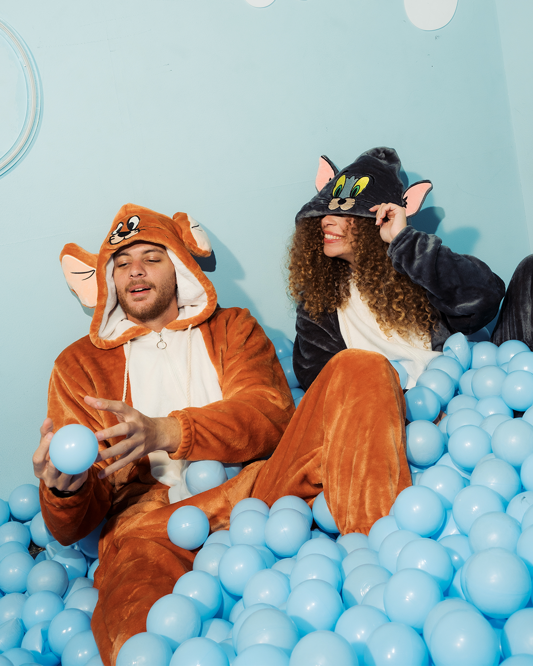 سالوبيت للكبار علي شكل توم القط