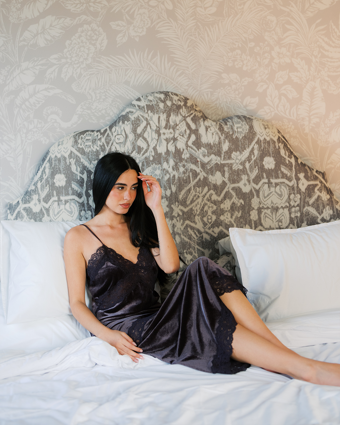 قميص نوم مع دانتيل