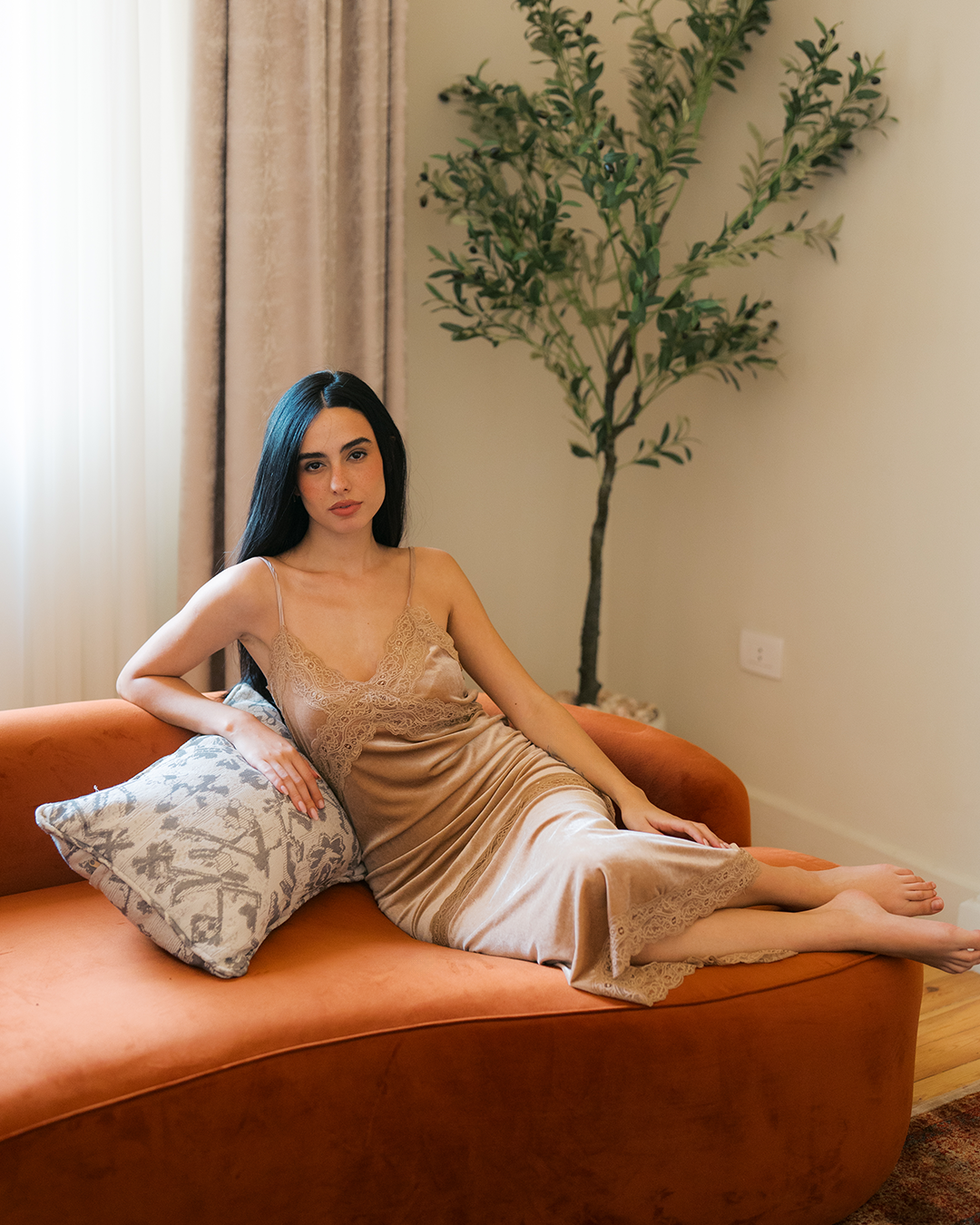 قميص نوم مع دانتيل