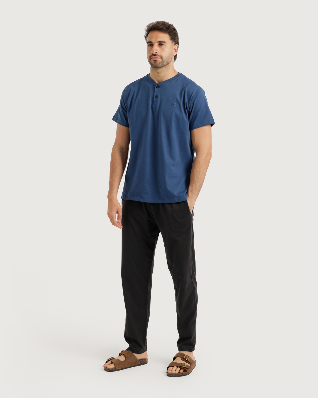 Men's half-sleeved pajamas with pants