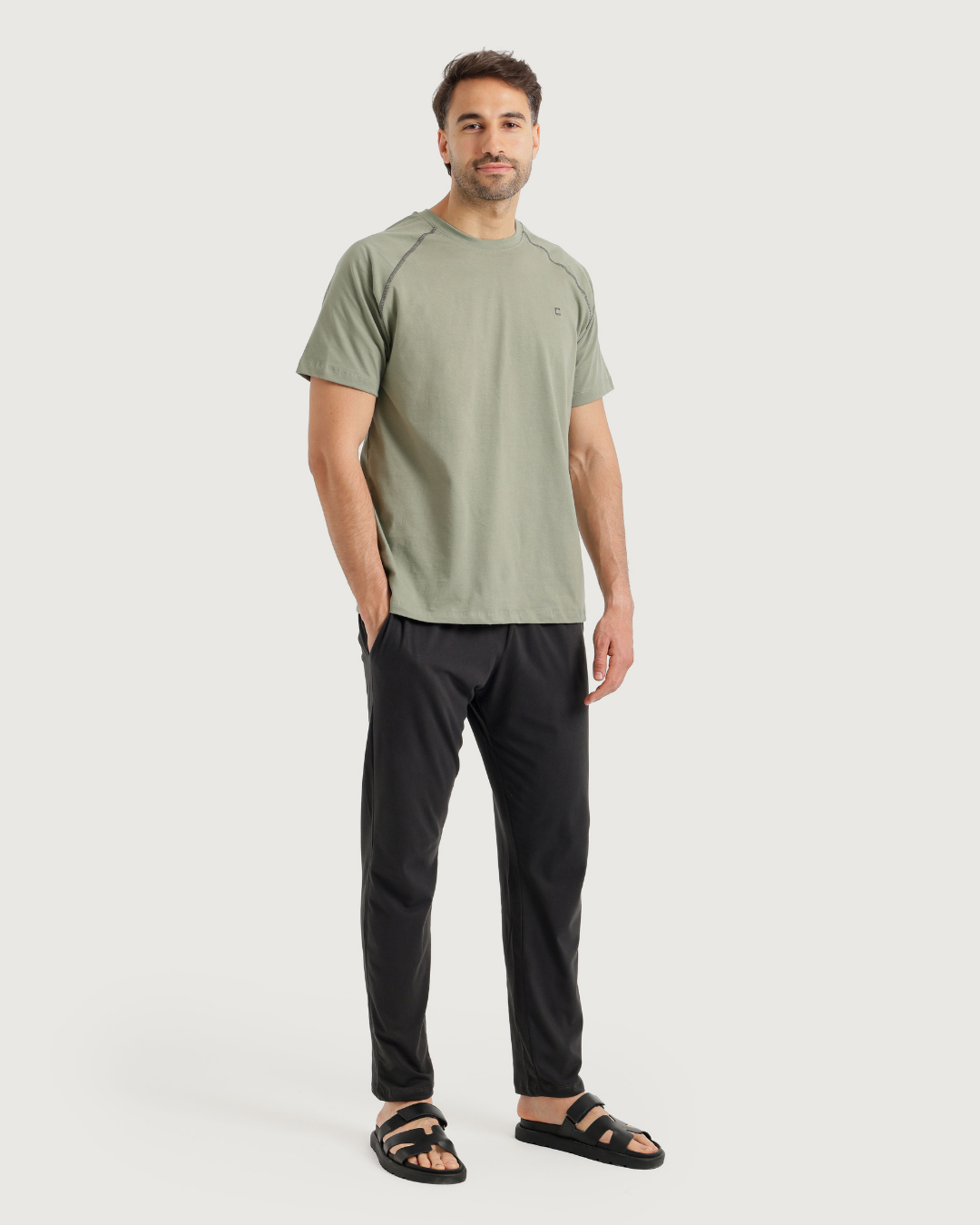 Men's half-sleeved pajamas with pants