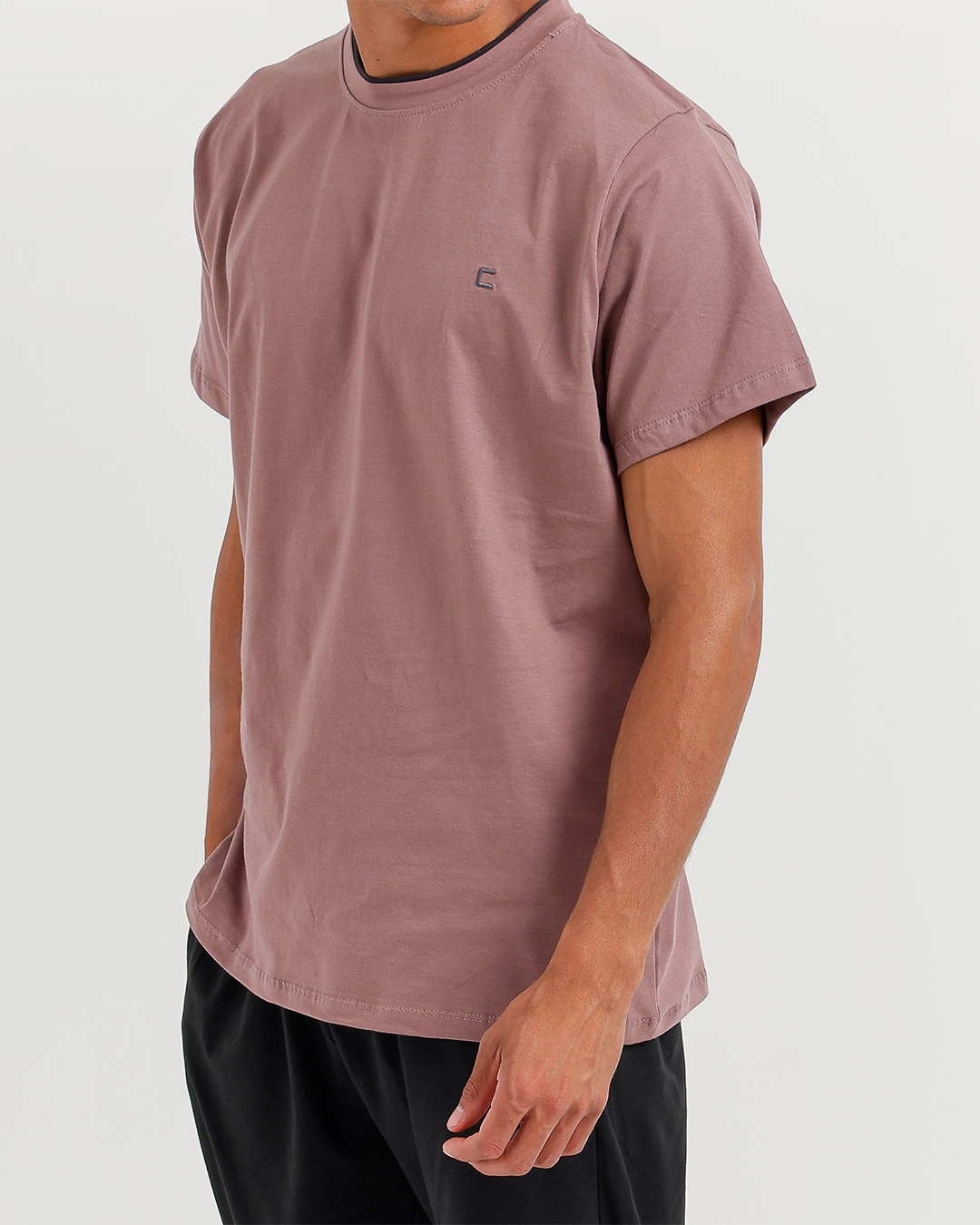 بيجامة رجالي نص كم مع بنطلون