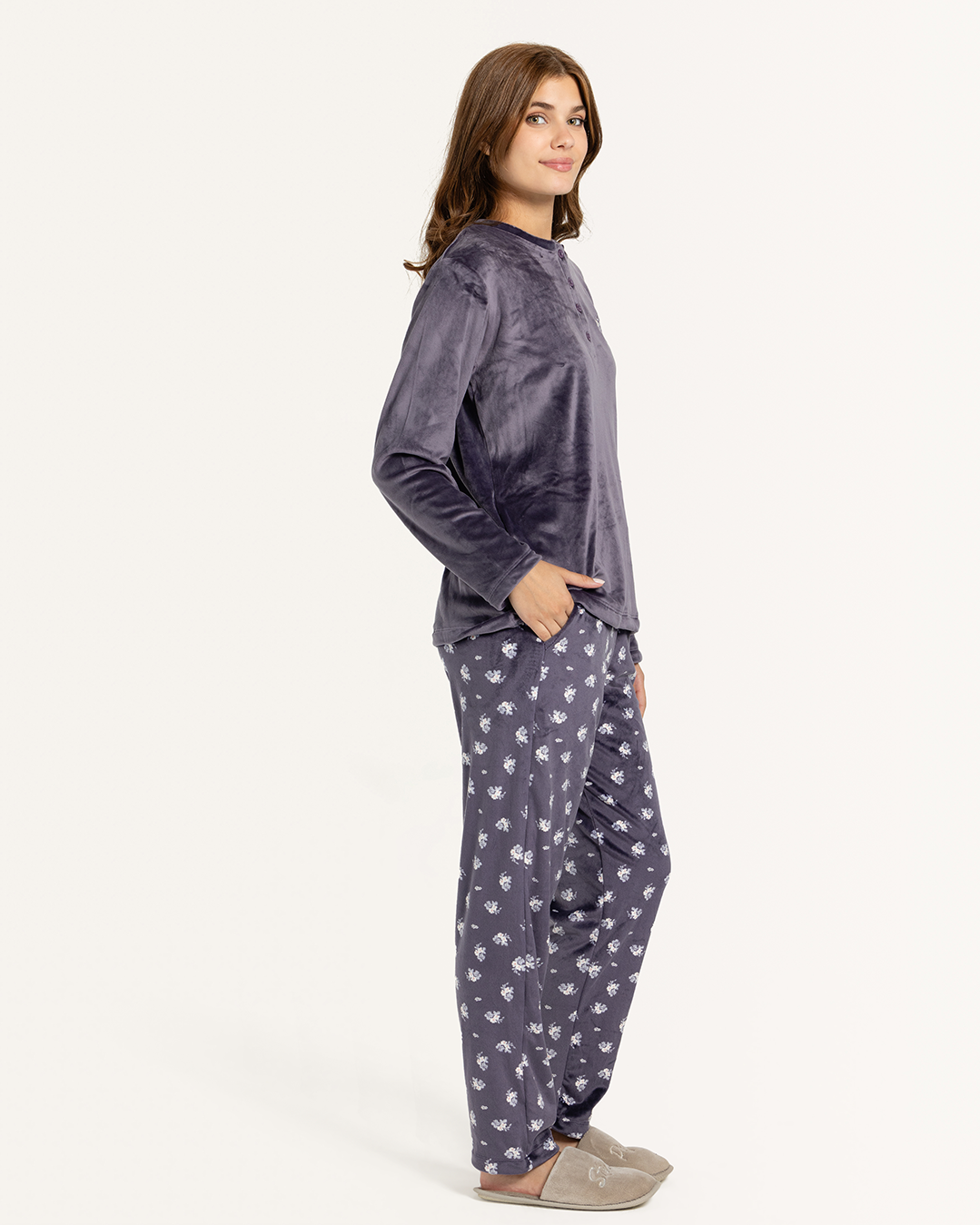 بيجامه حريمى هايدى بنطلون منقط