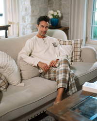 بيجاما بنطلون كاروهات كن مختلف