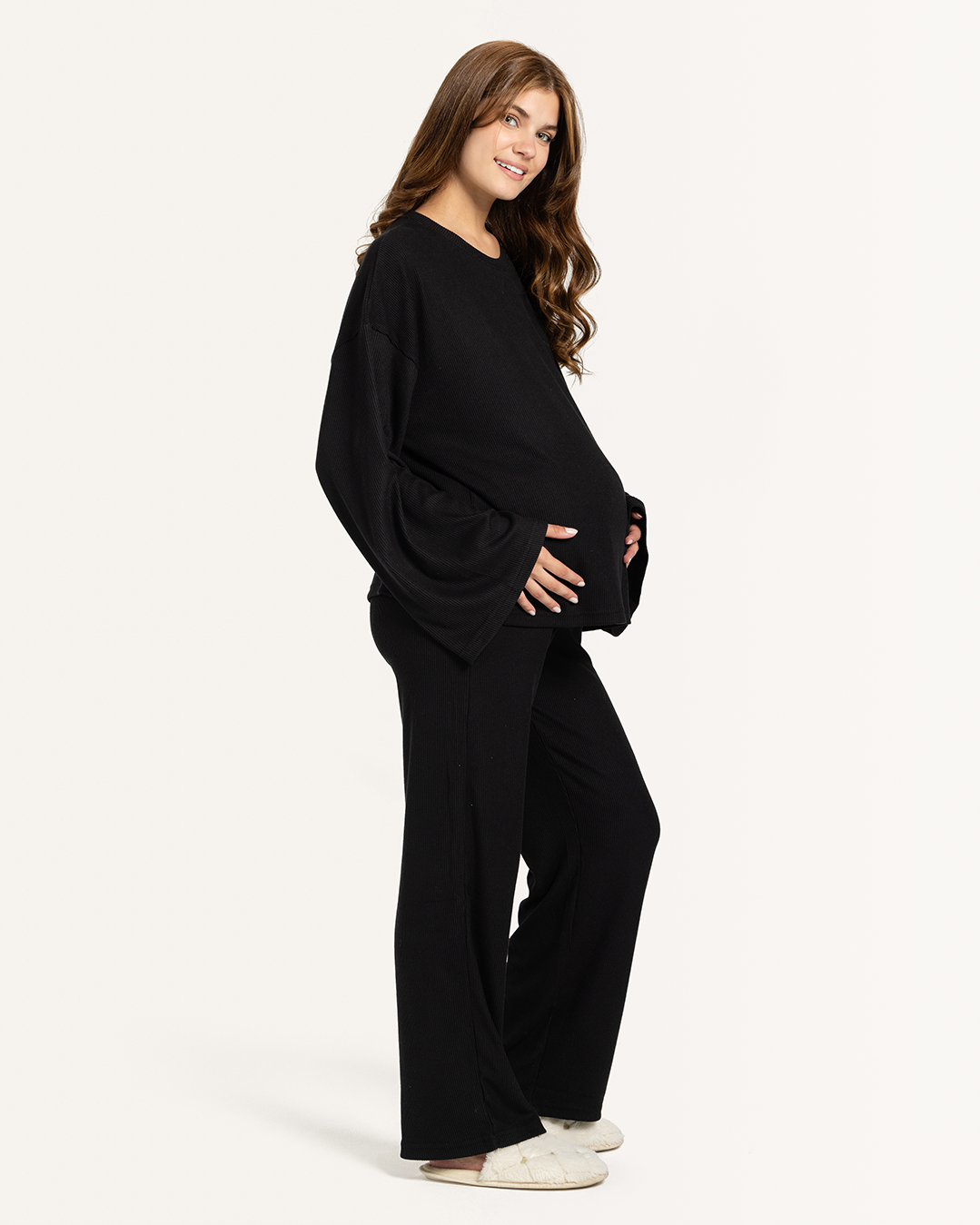 بنطلون حوامل رجل واسعة