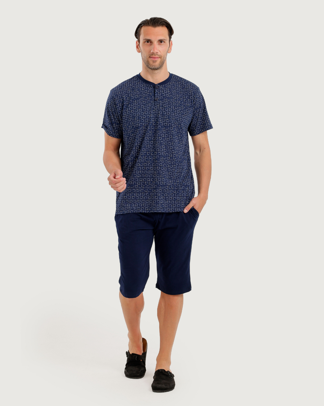 Men's Short Sleeve Pajamas with Capri Pants
