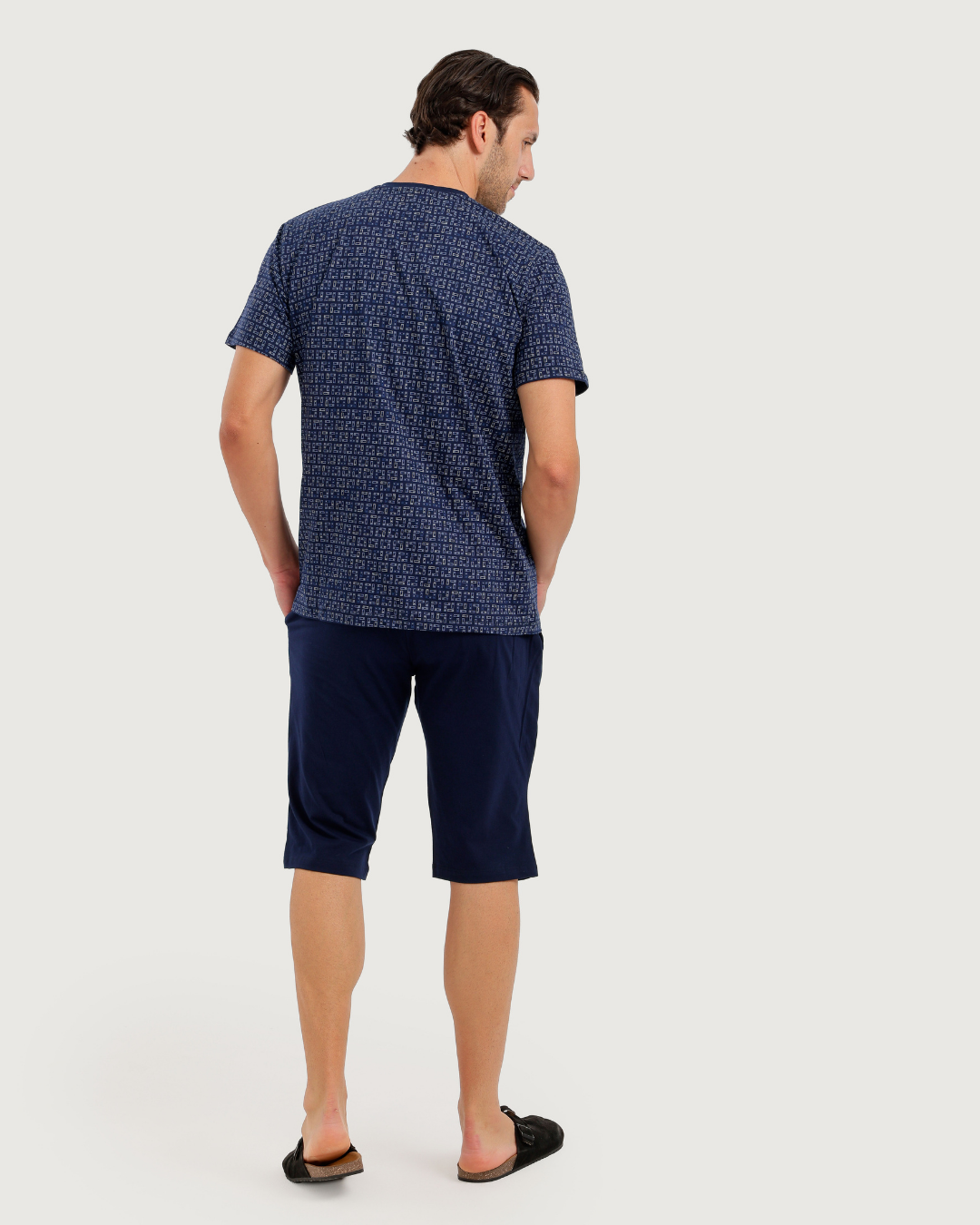 Men's Short Sleeve Pajamas with Capri Pants