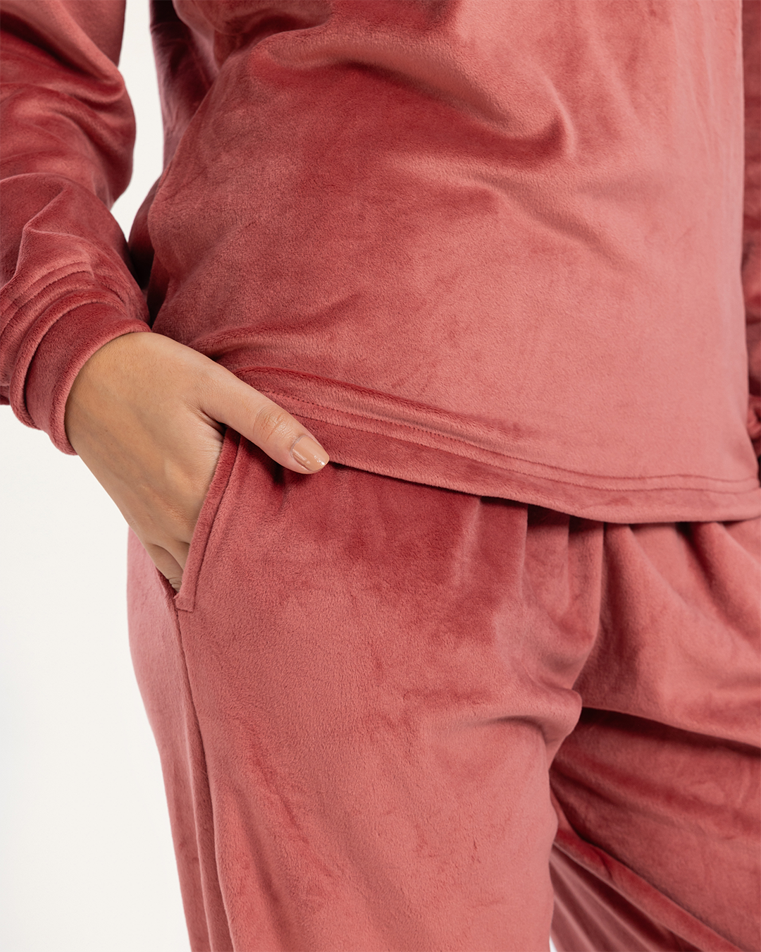 بيجاما قطيفه دبدوب