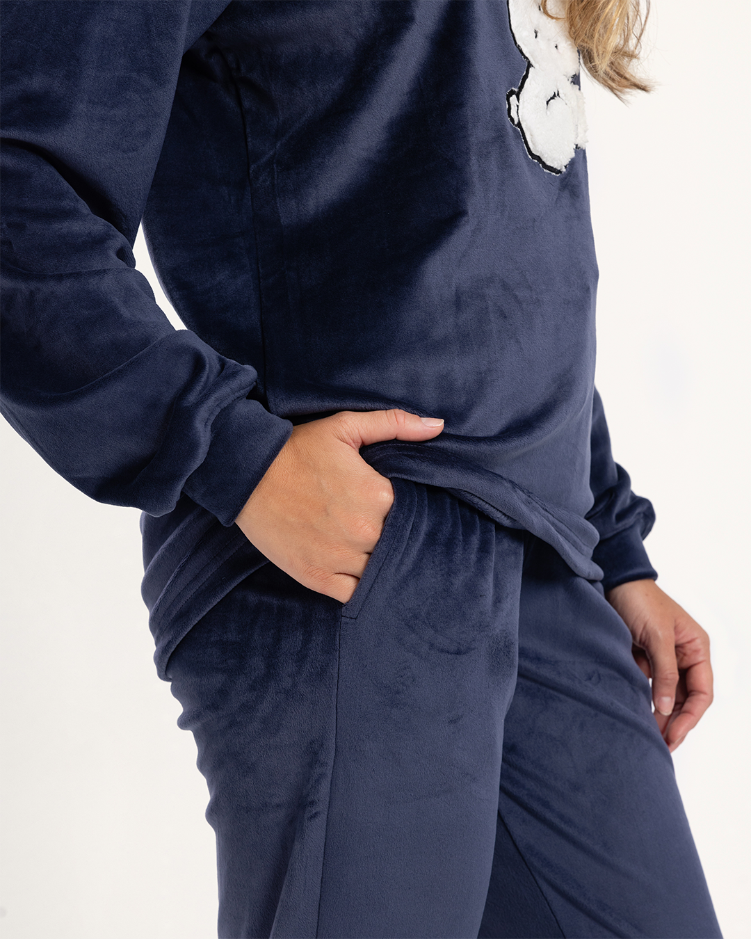 بيجاما قطيفه دبدوب