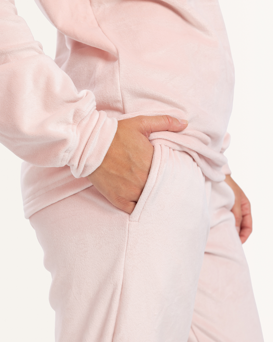 بيجاما قطيفه دبدوب