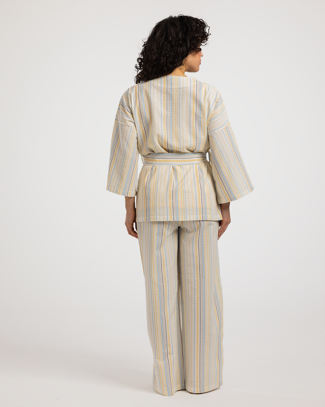 بيجاما حريمي 3 قطع خطوط باللوان الربيع