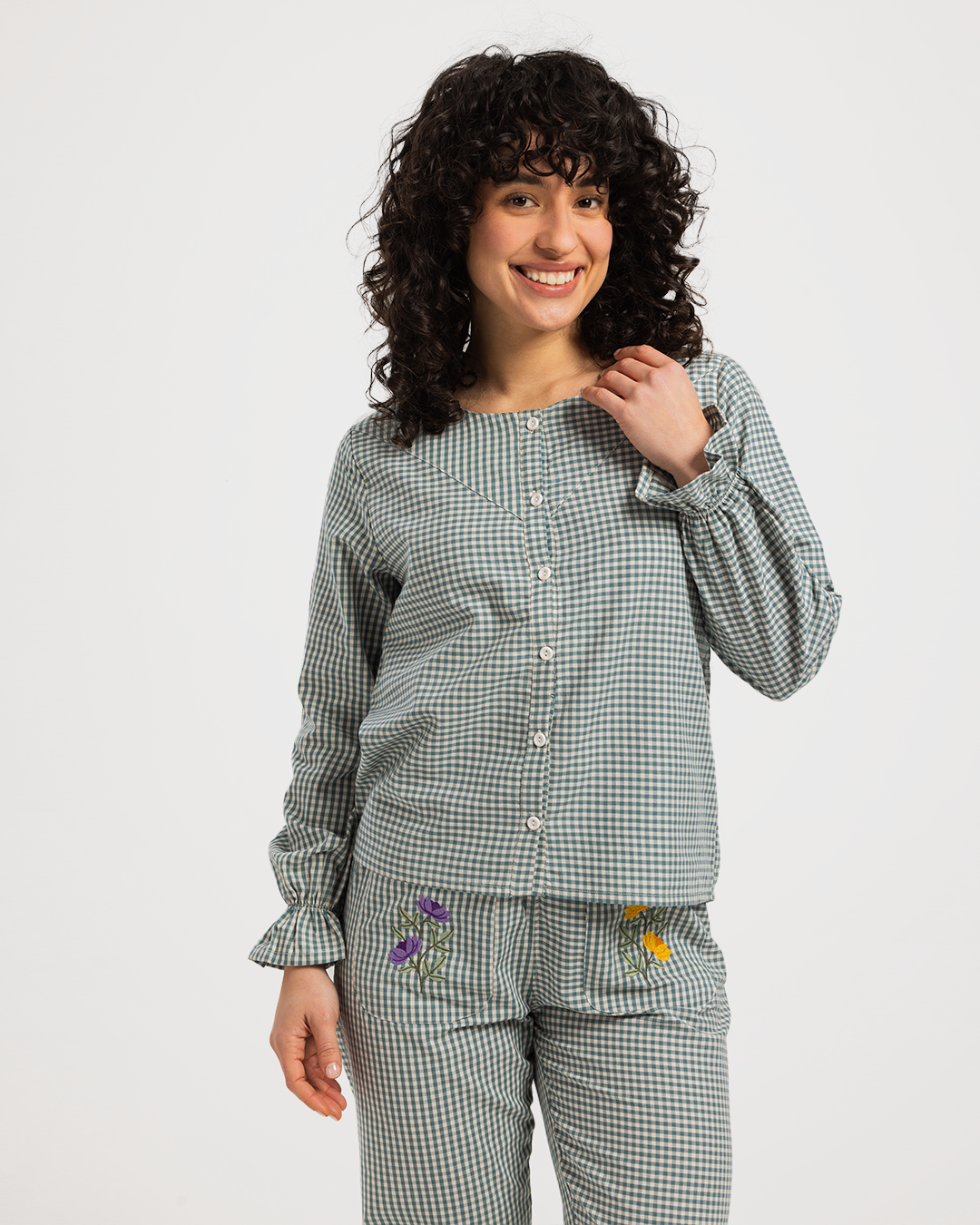Women's pajama set with buttons and wide pants