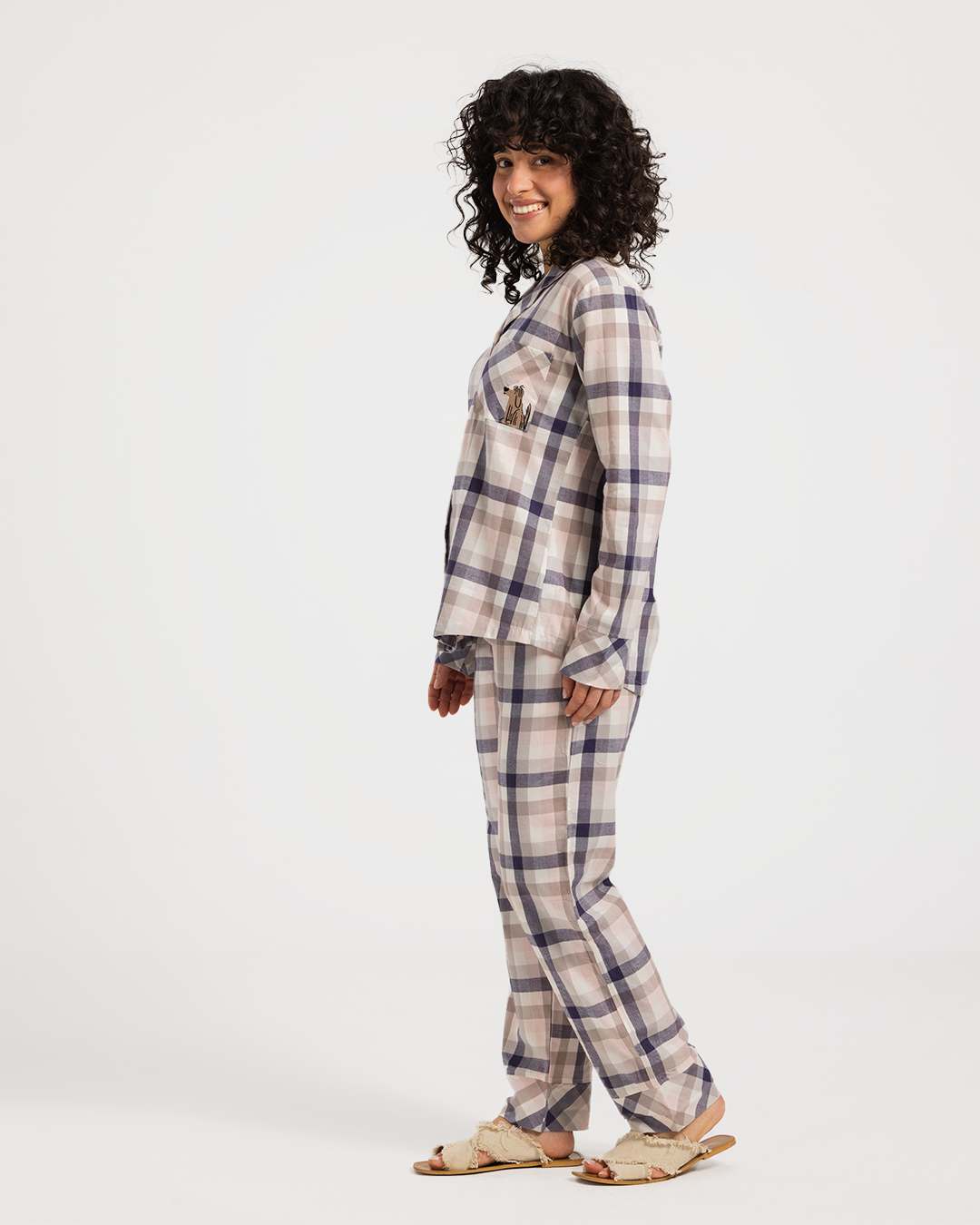 بيجاما حريمي بزراير كاروهات الربيع