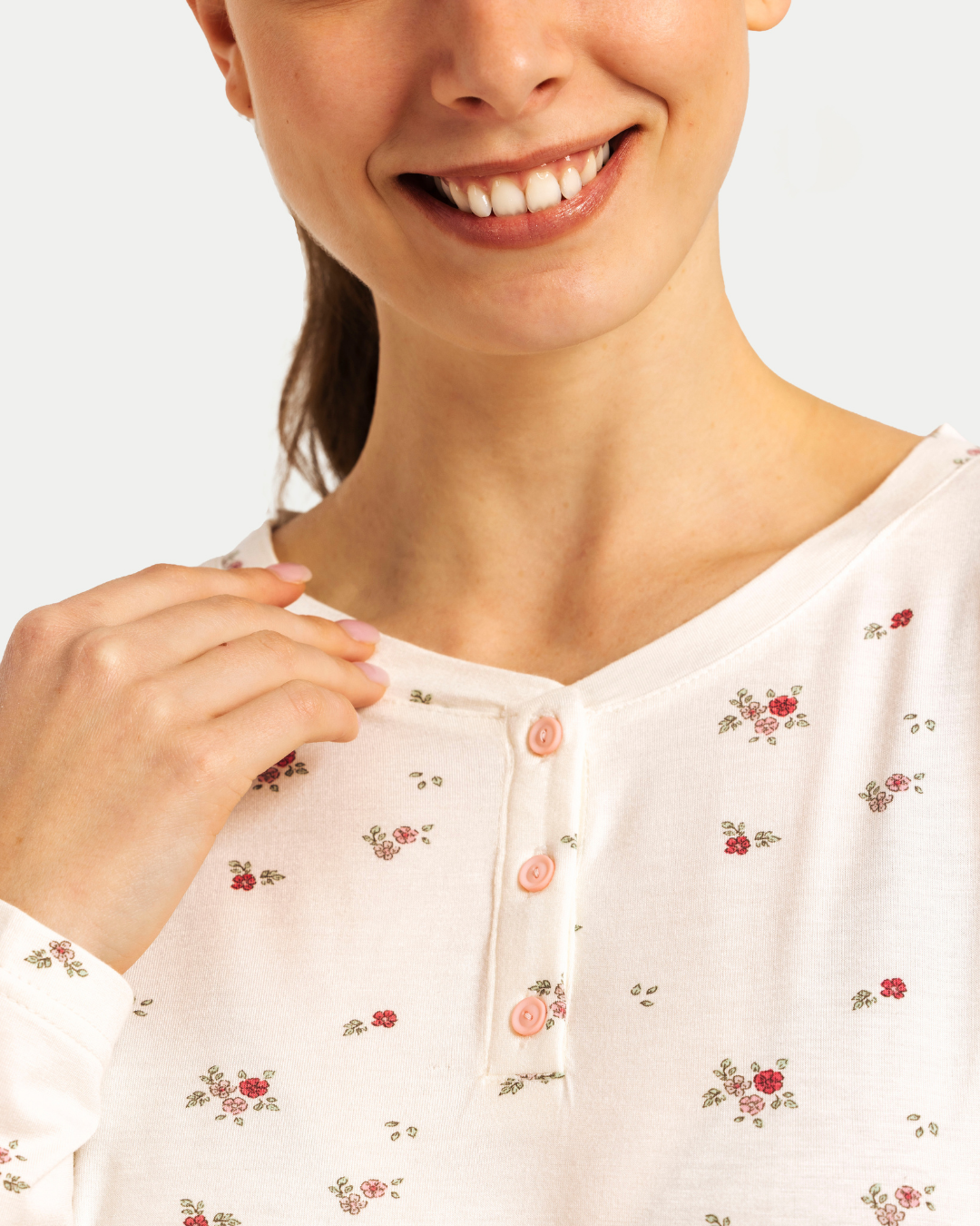 بيجاما حريمي بزراير ورود الربيع