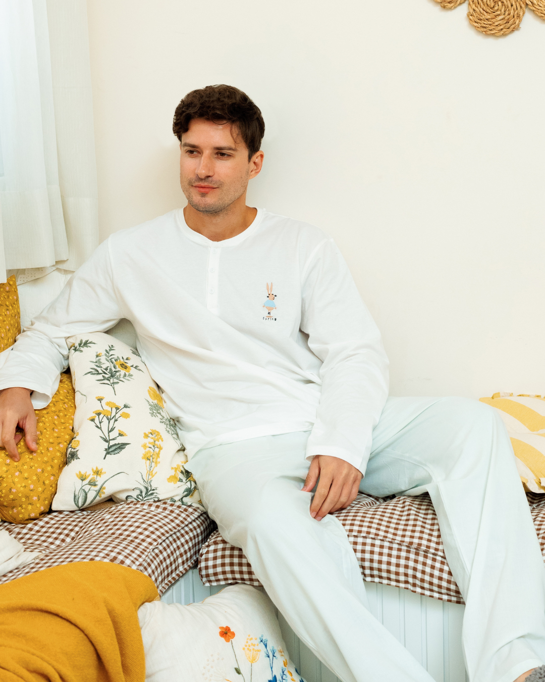 بيجاما رجالى بزراير و كُم طويل كائنات الربيع