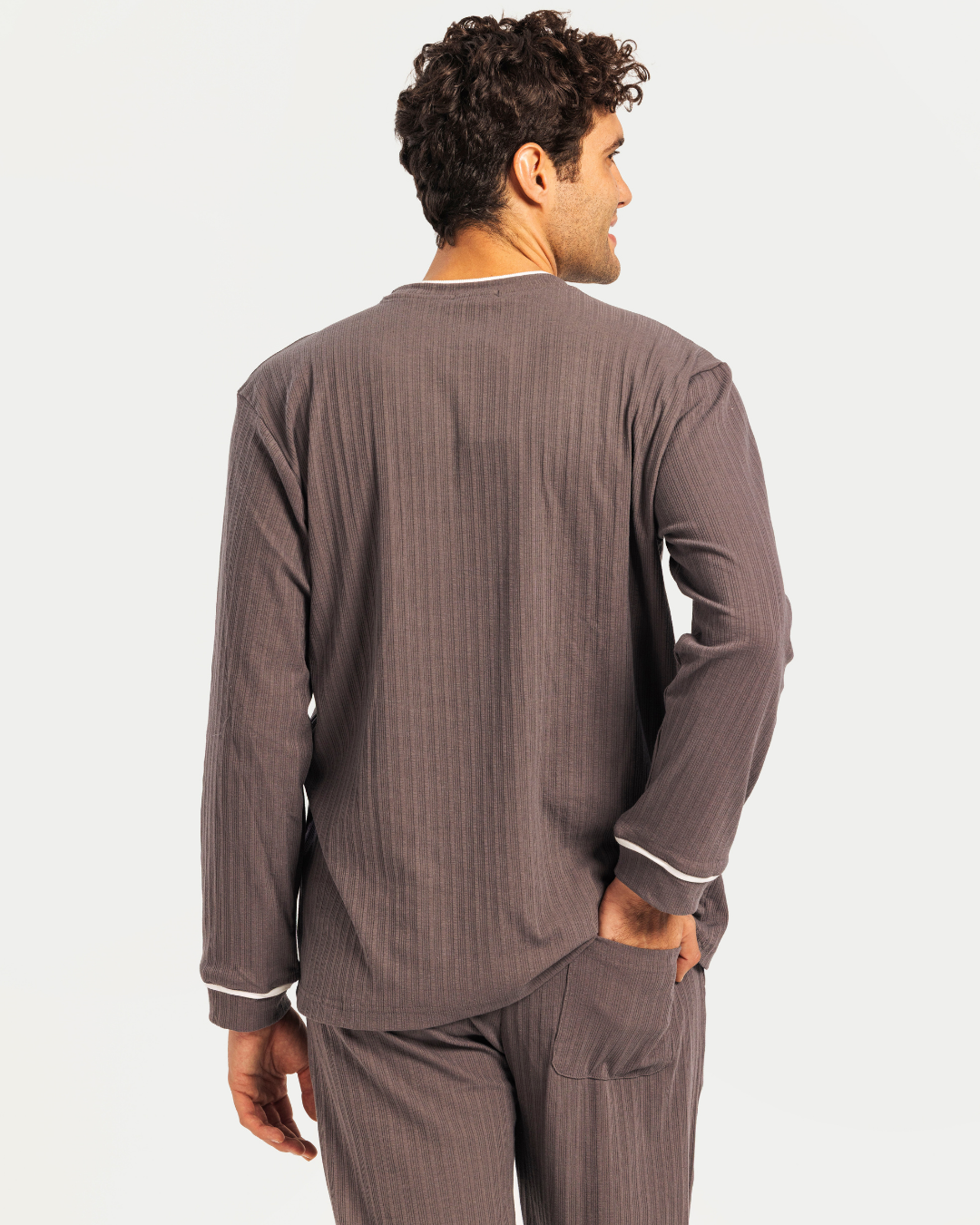 بيجاما رجالى كُم طويل البساطة تصنع الفرق