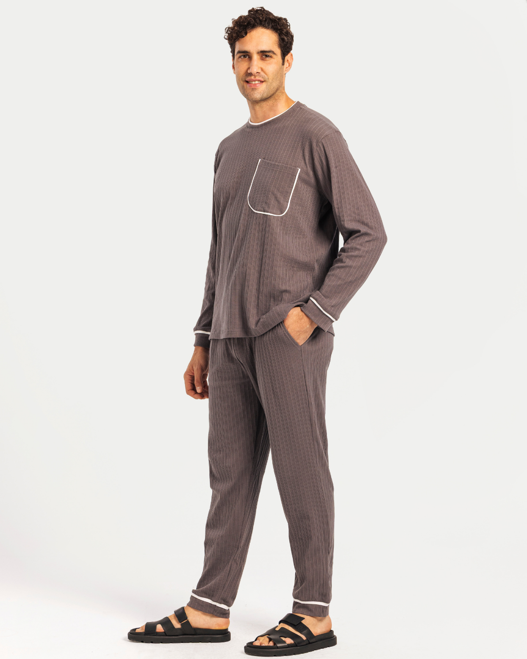 بيجاما رجالى كُم طويل البساطة تصنع الفرق