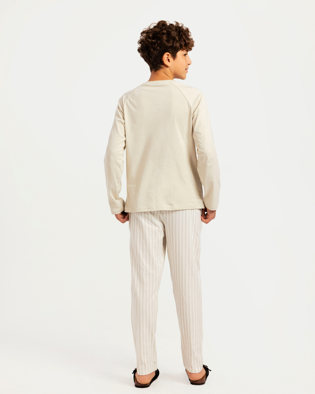 Junior boys' long-sleeve pajama with striped pants