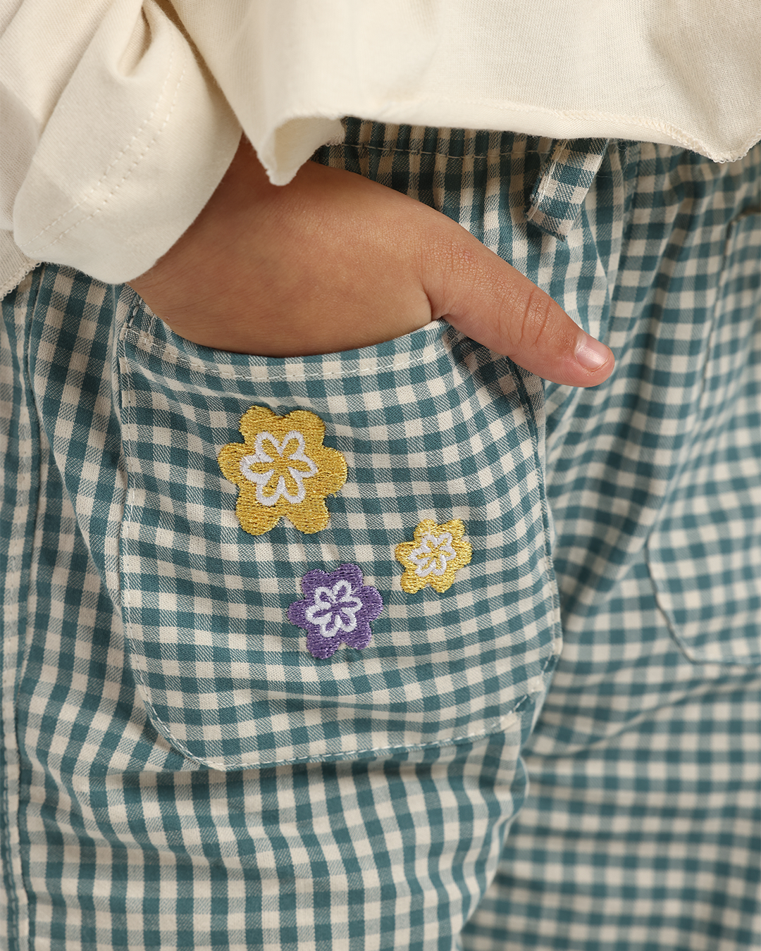 بيجاما بناتى بكم و زراير و بنطلون واسع