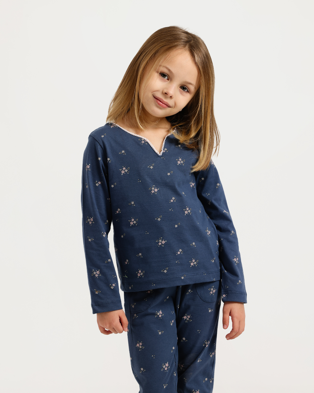 بيجاما بناتي بكُم ورود الربيع