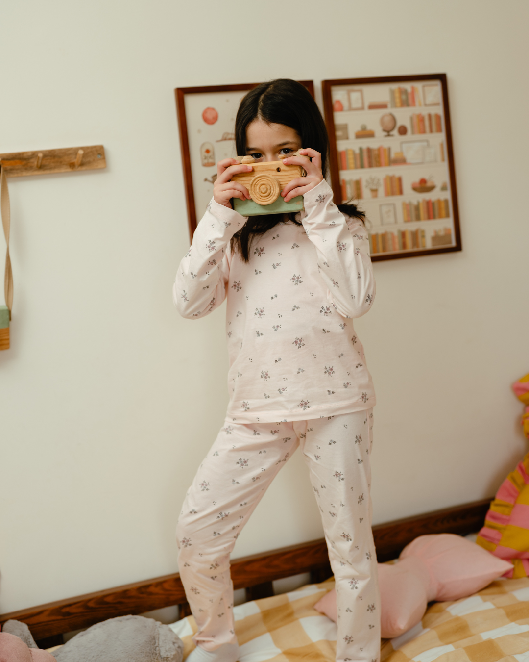 بيجاما بناتي بكُم ورود الربيع