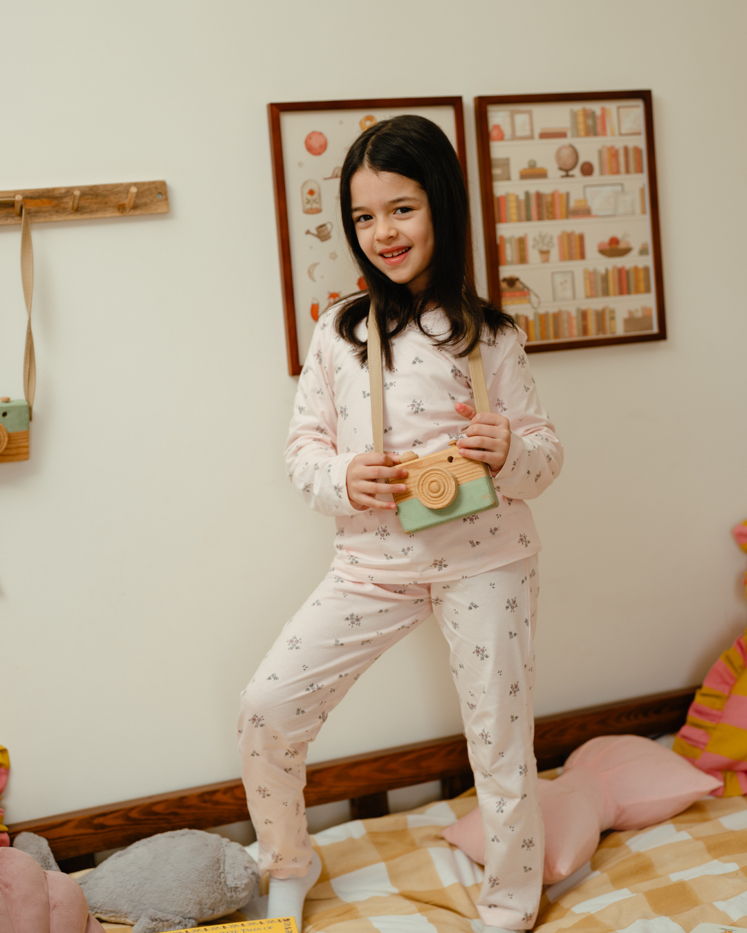 بيجاما بناتي بكُم ورود الربيع