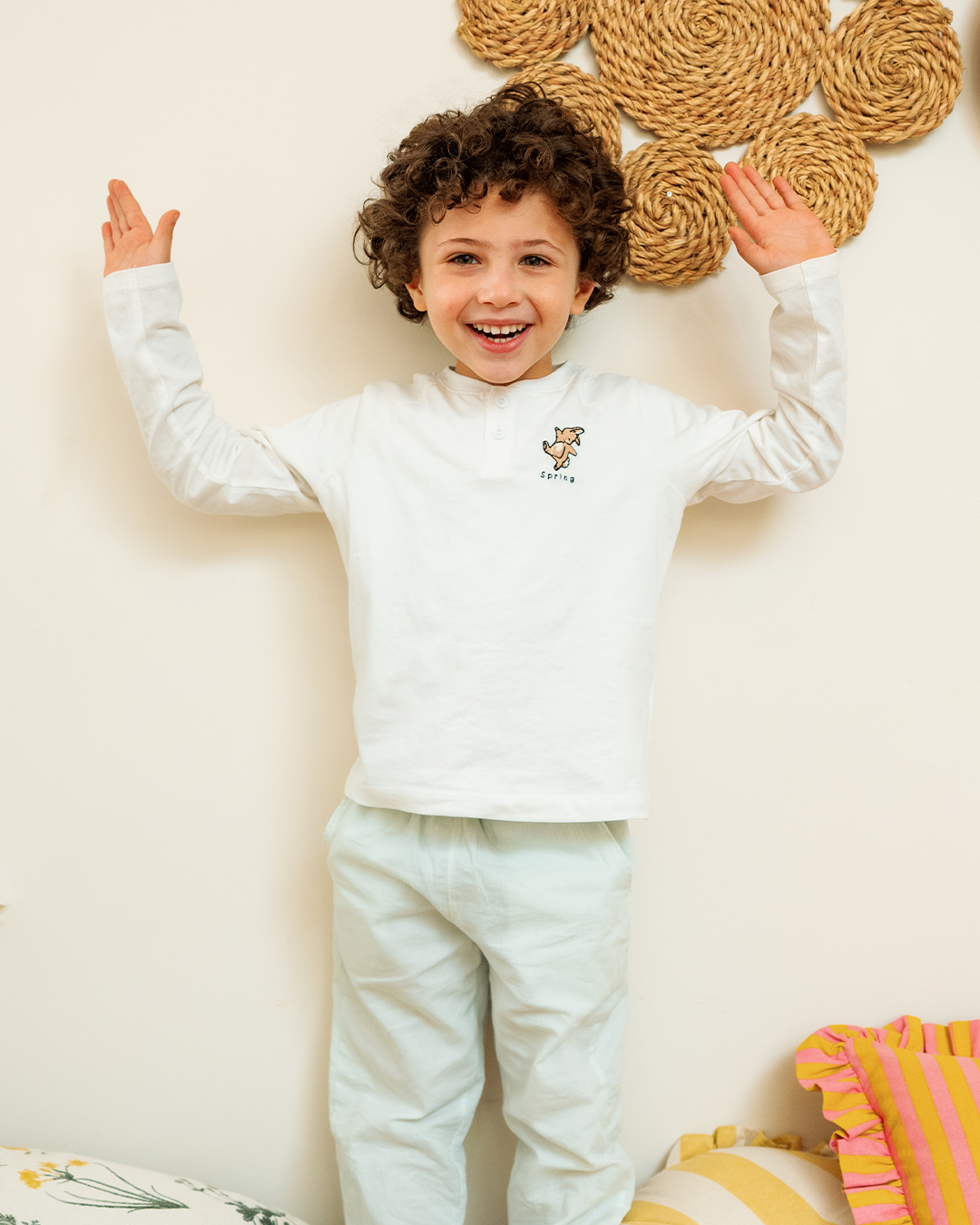 بيجاما أطفال ولادى بزراير و كُم طويل كائنات الربيع