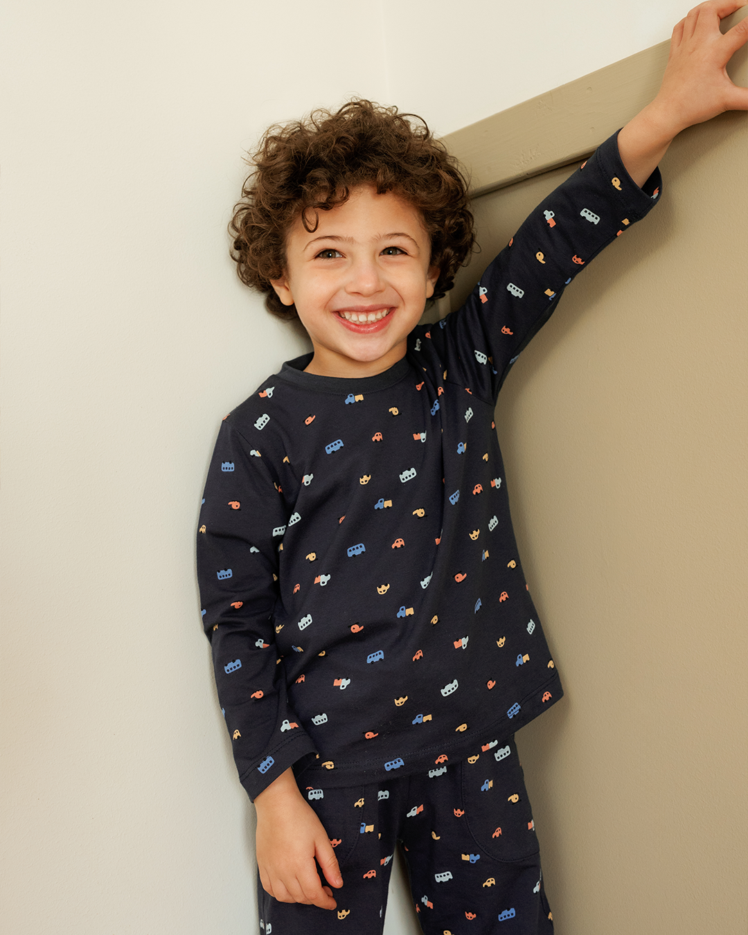 بيجاما أولادي بكُم السيارات السريعة