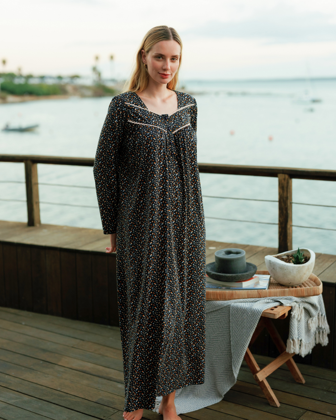 جلابية بكُم , ورود المساء