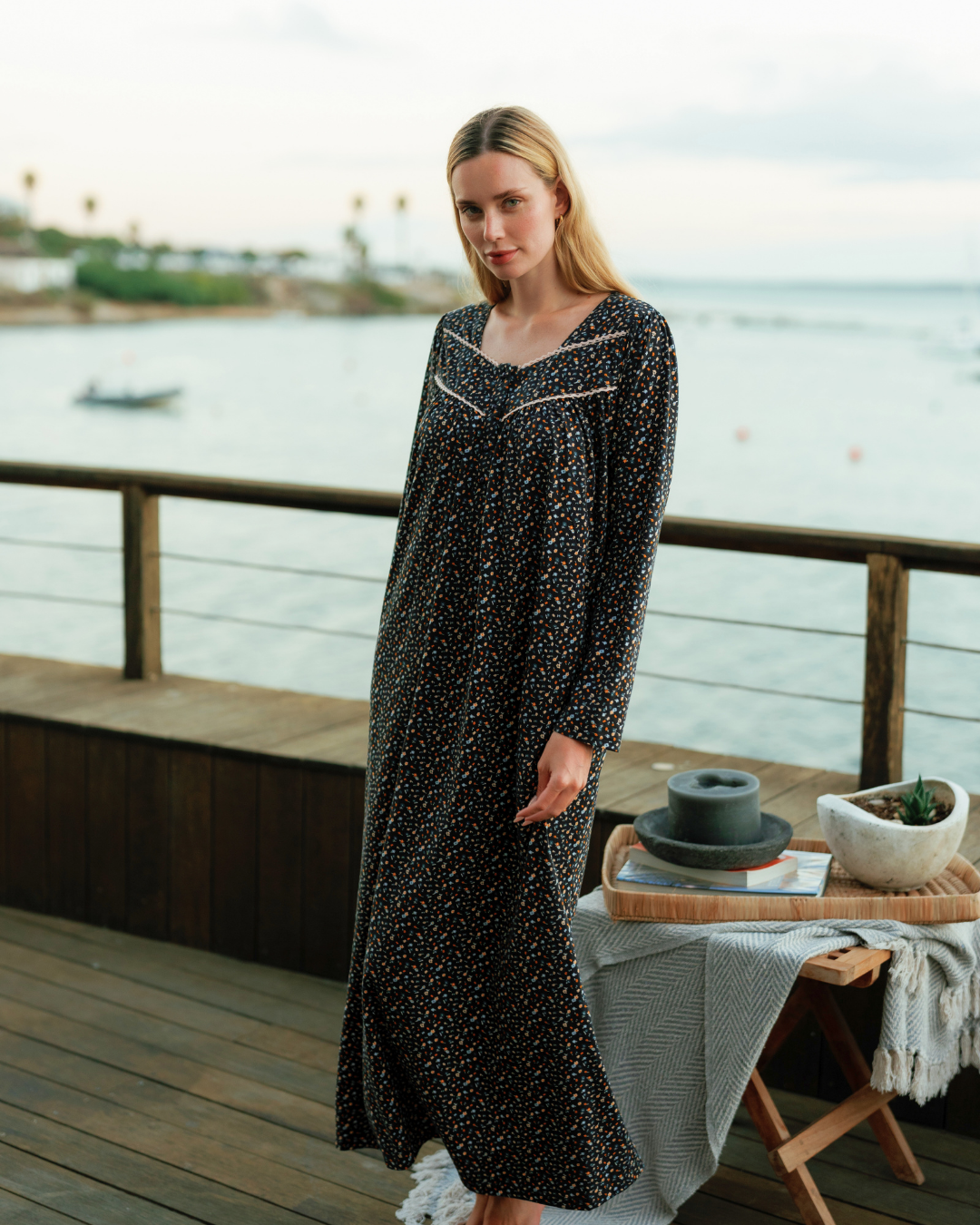 جلابية بكُم , ورود المساء