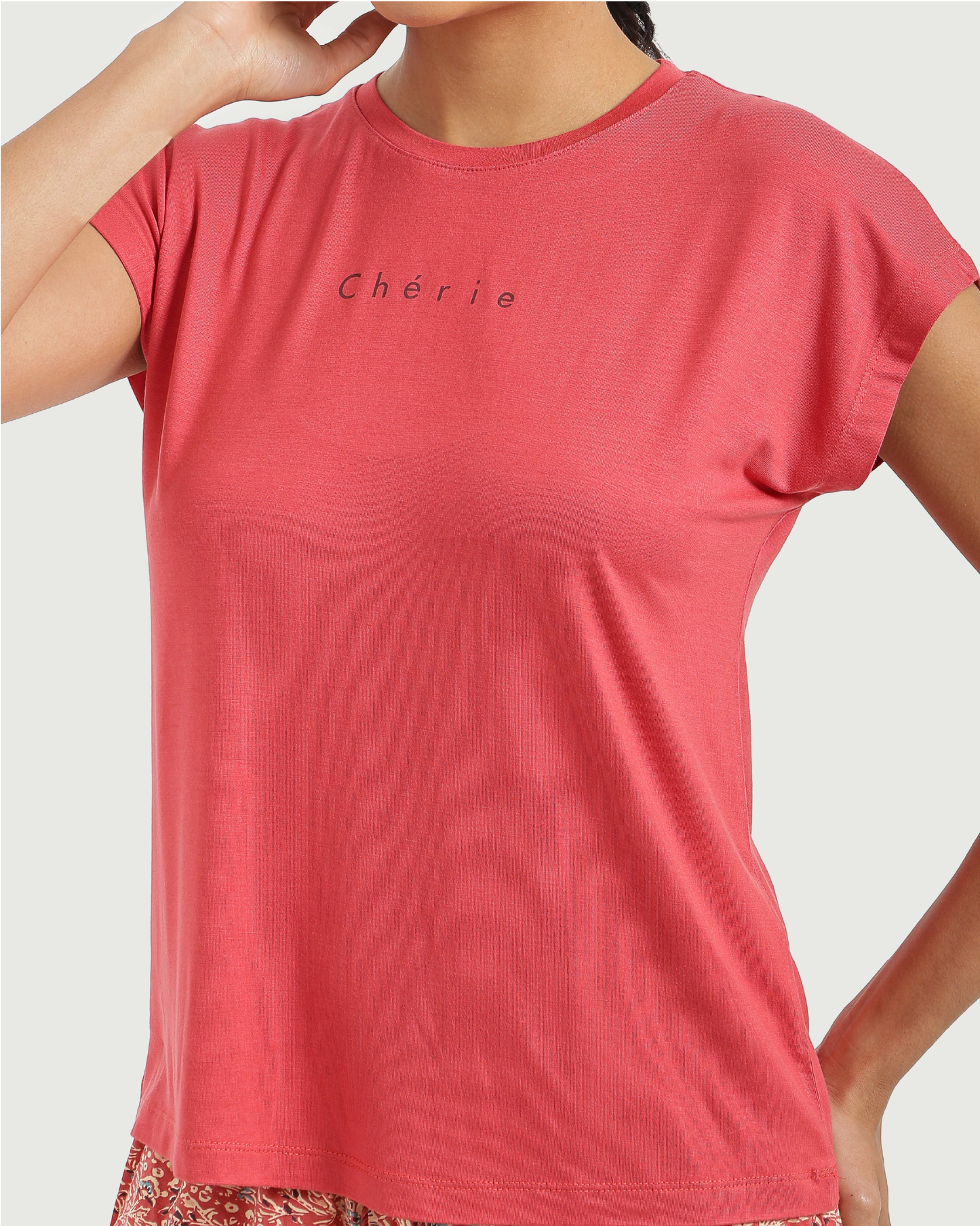 بيجاما نُص كُم  ألوان الصيف الدافئة