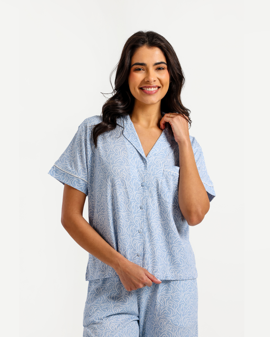 بيجاما حريمى كلاسيك بنقشة خطوط مموجة أنيقة