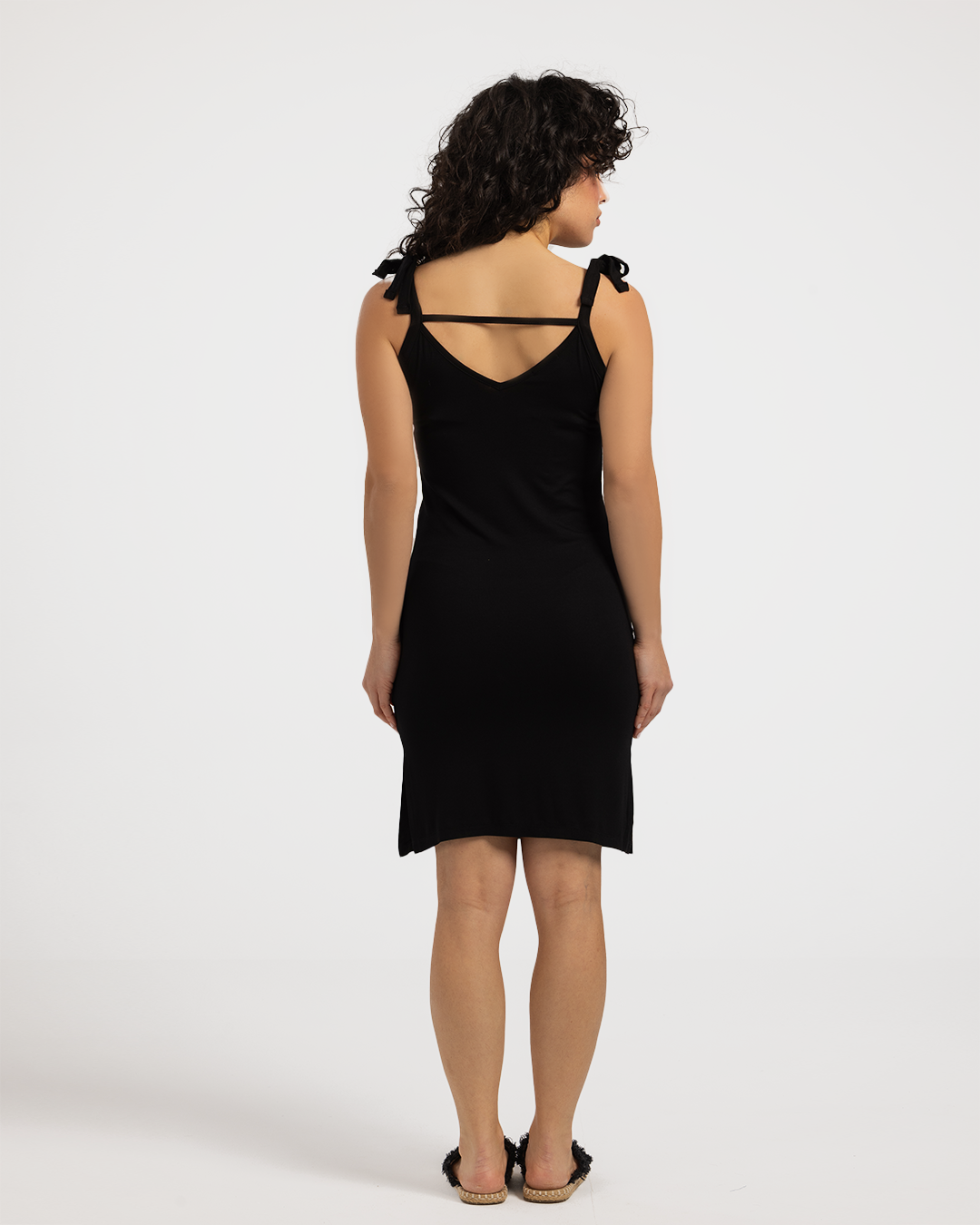 Women dress with ribbons