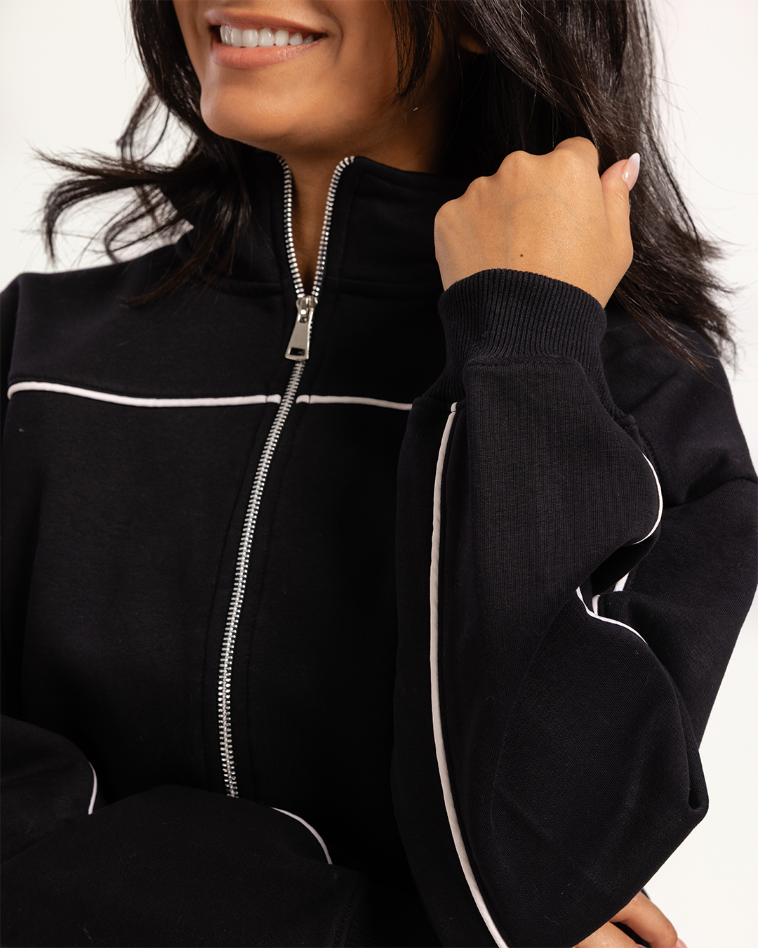 ترننج ميلتون بسوسته و بنطلون واسع