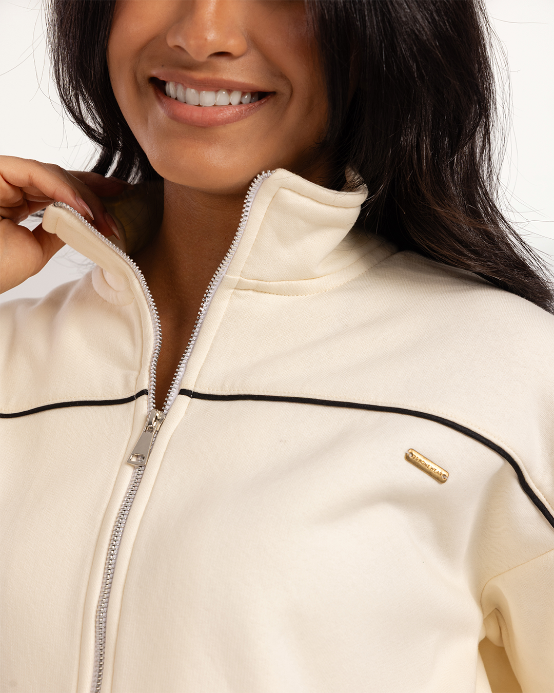 ترننج ميلتون بسوسته و بنطلون واسع