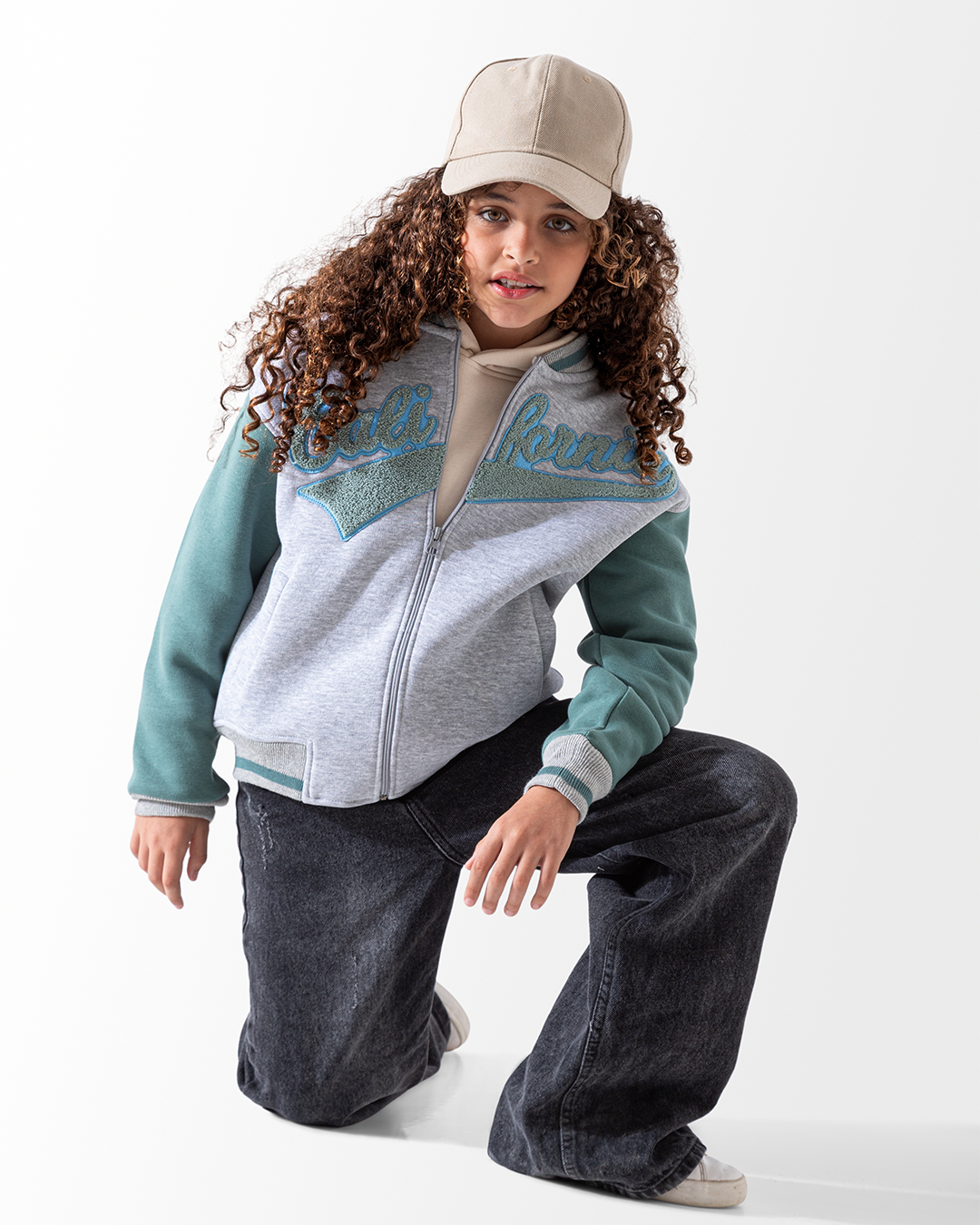 CALIFORNIA جاكيت بيسبول  146 زيتي