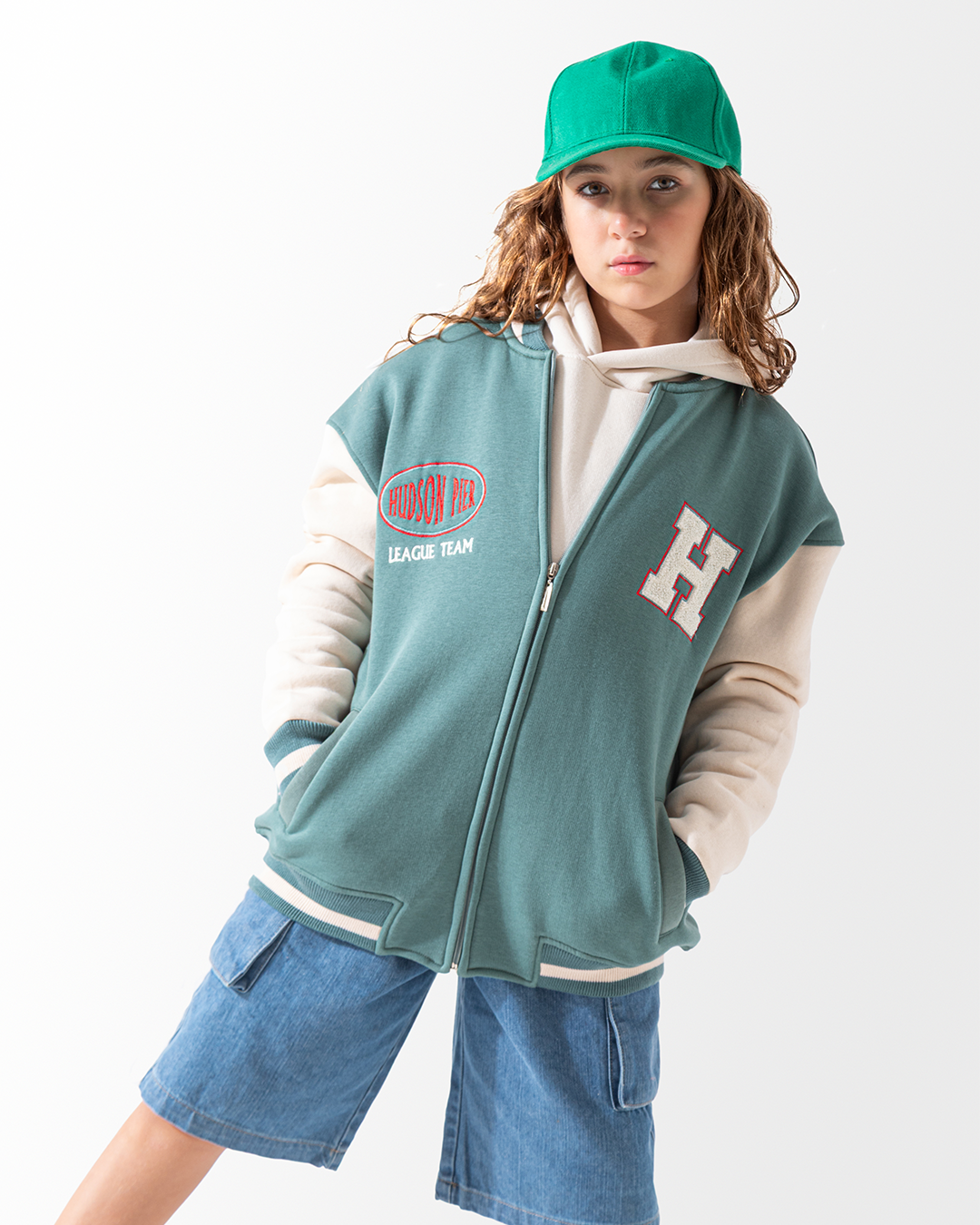 H جاكيت بيسبول  146 كريمي