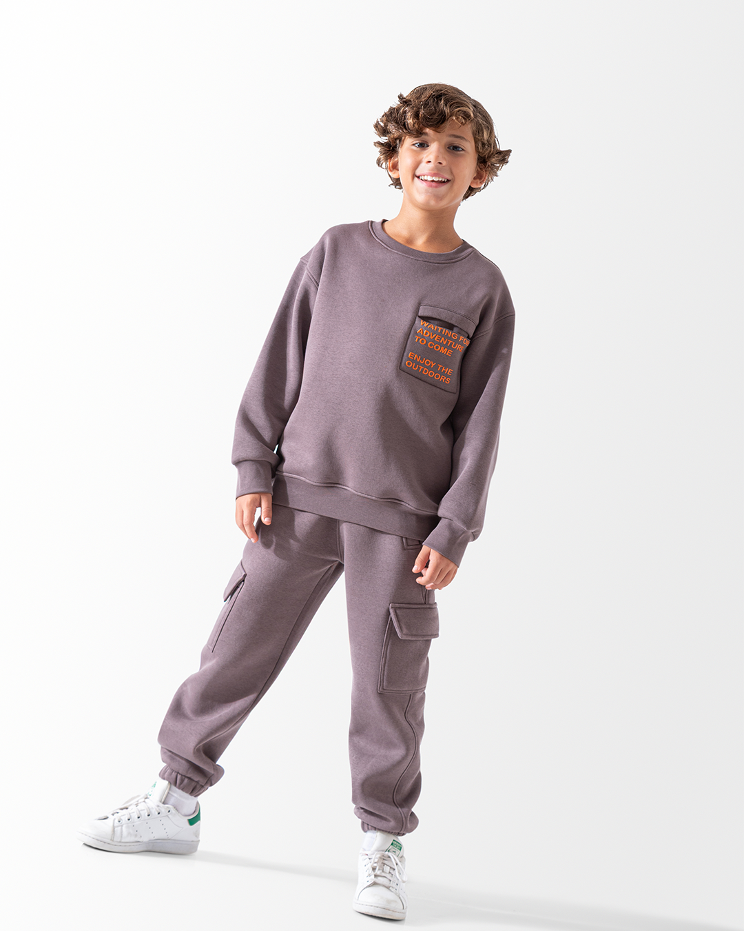 waiting for adventure  طقم اولادي