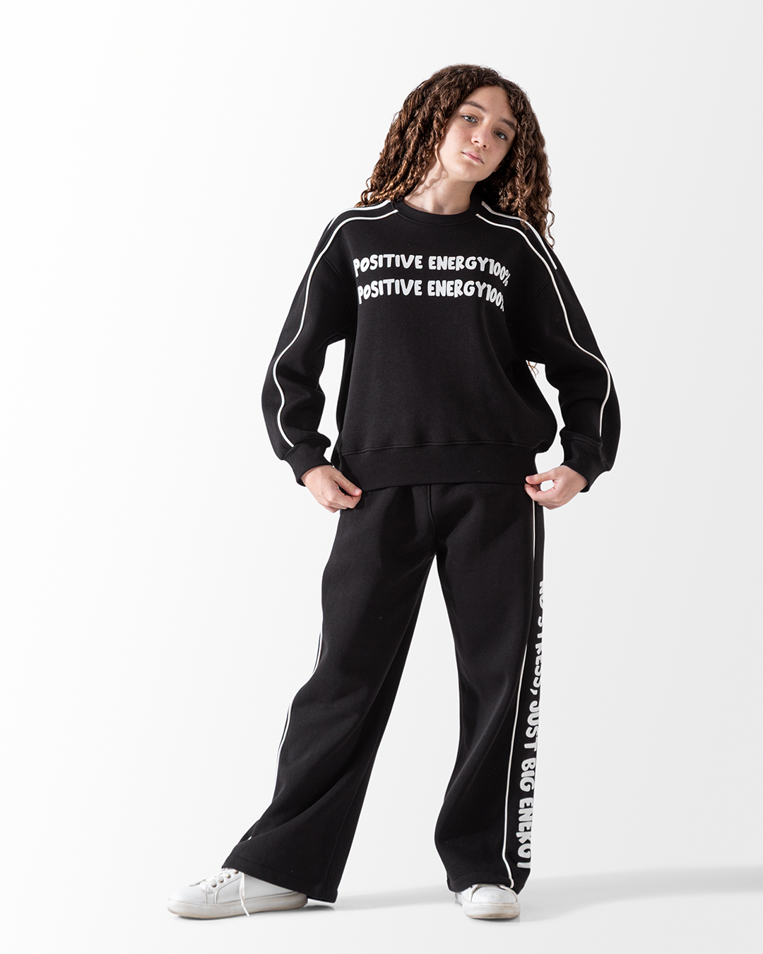 Positive Energy 100  طقم بناتي