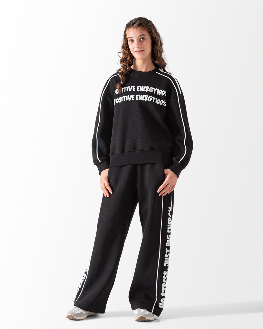 Positive Energy 100  طقم بناتي