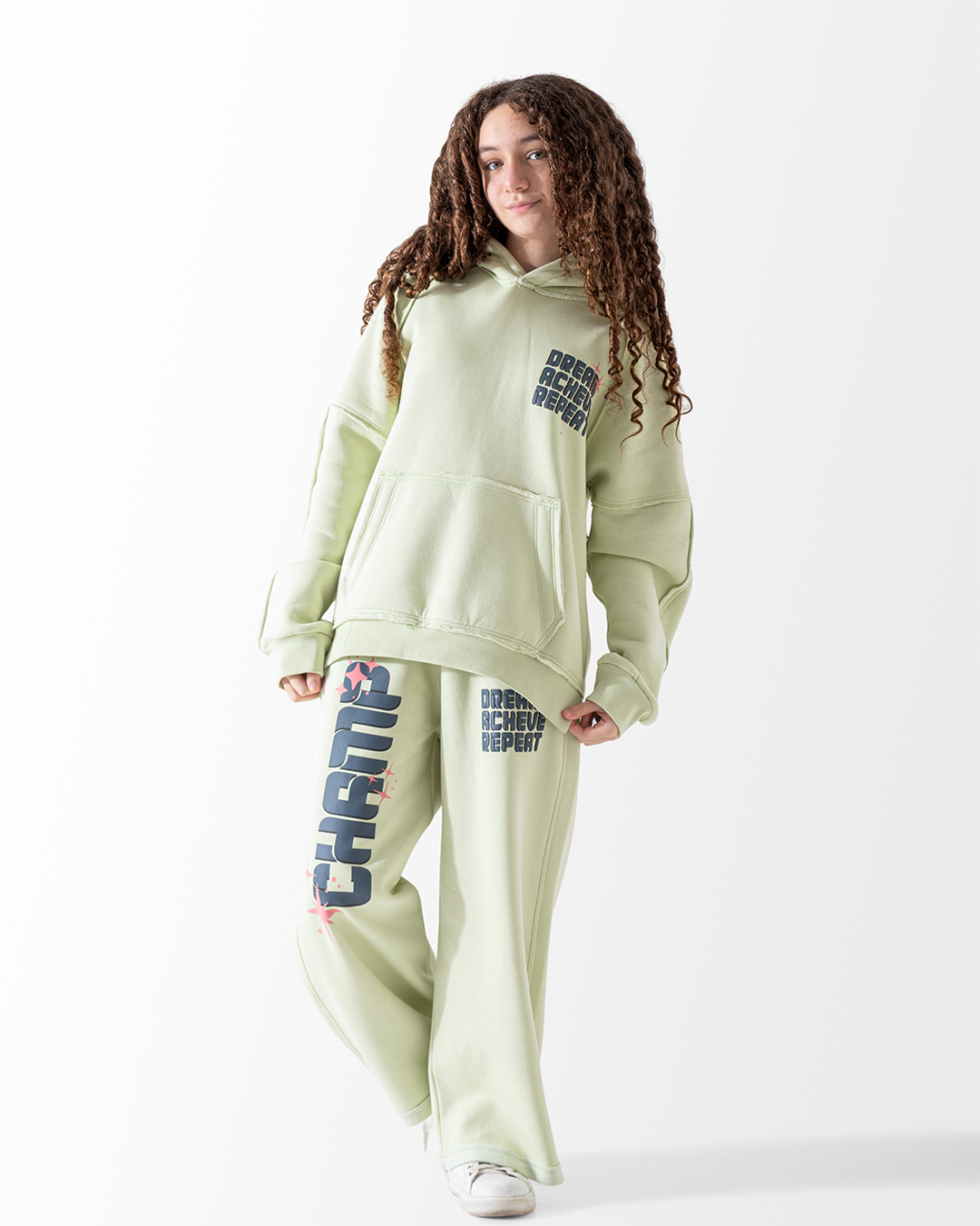 Champ Dream  طقم بناتي