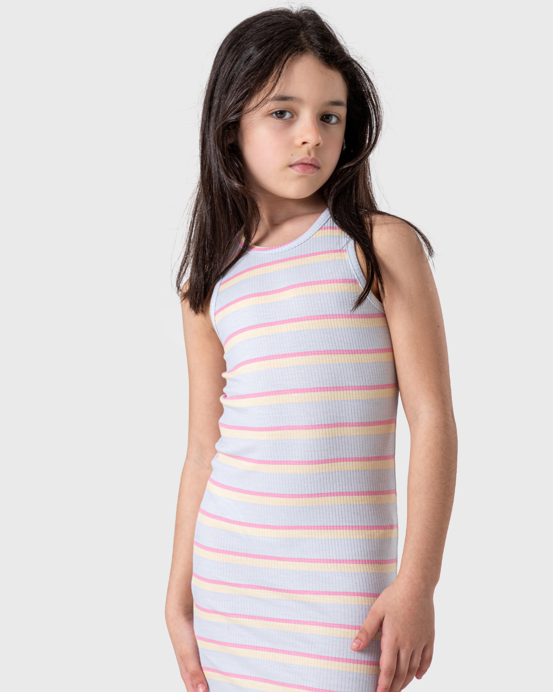 قميص نوم بناتي مخطط بألوان مبهجة