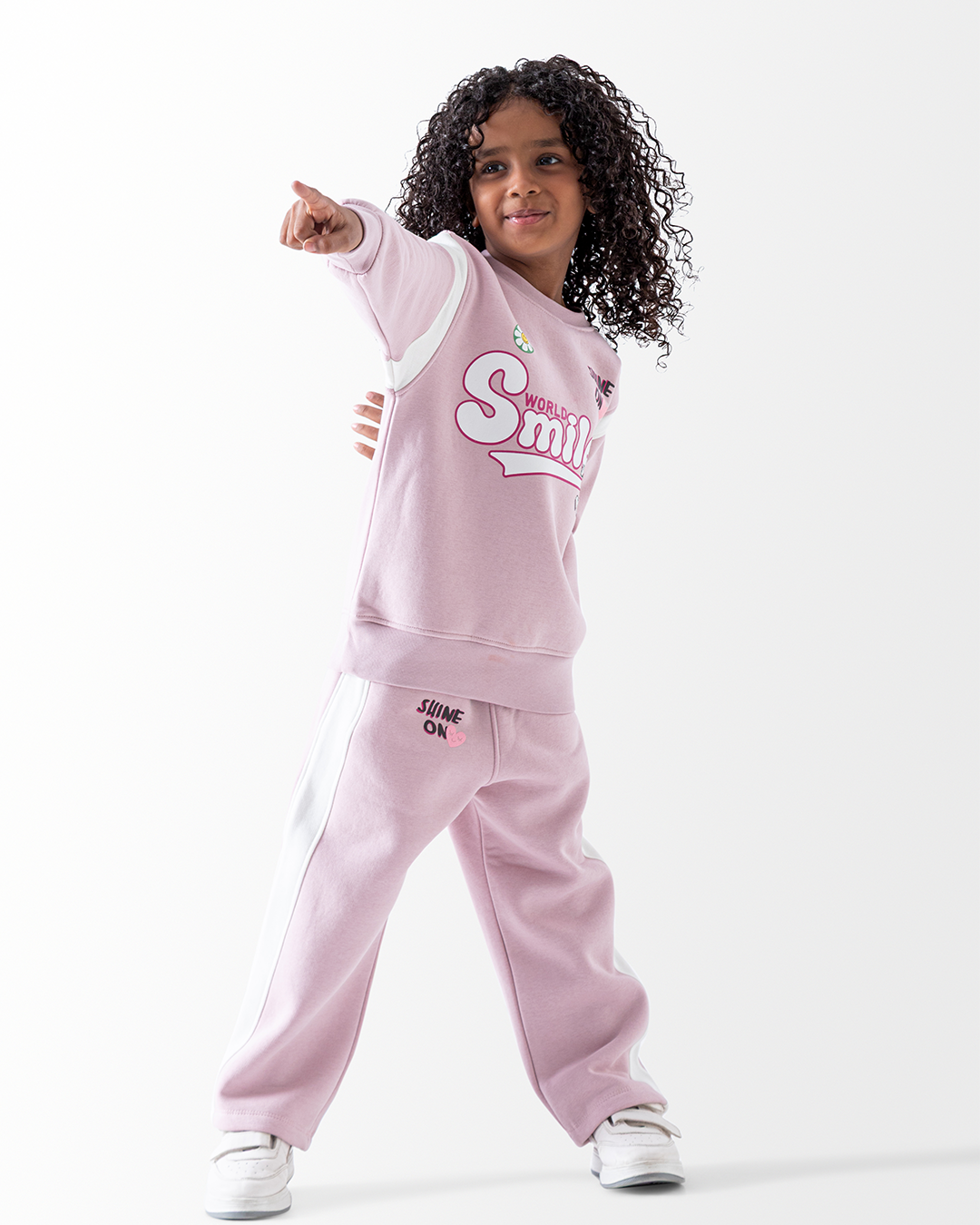 Smiley shine  طقم بناتي