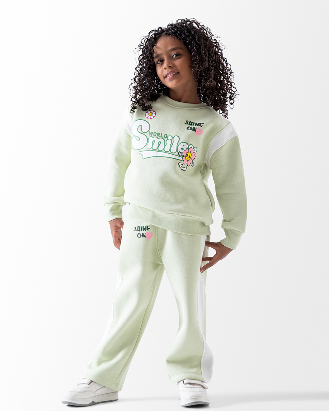 Smiley shine  طقم بناتي