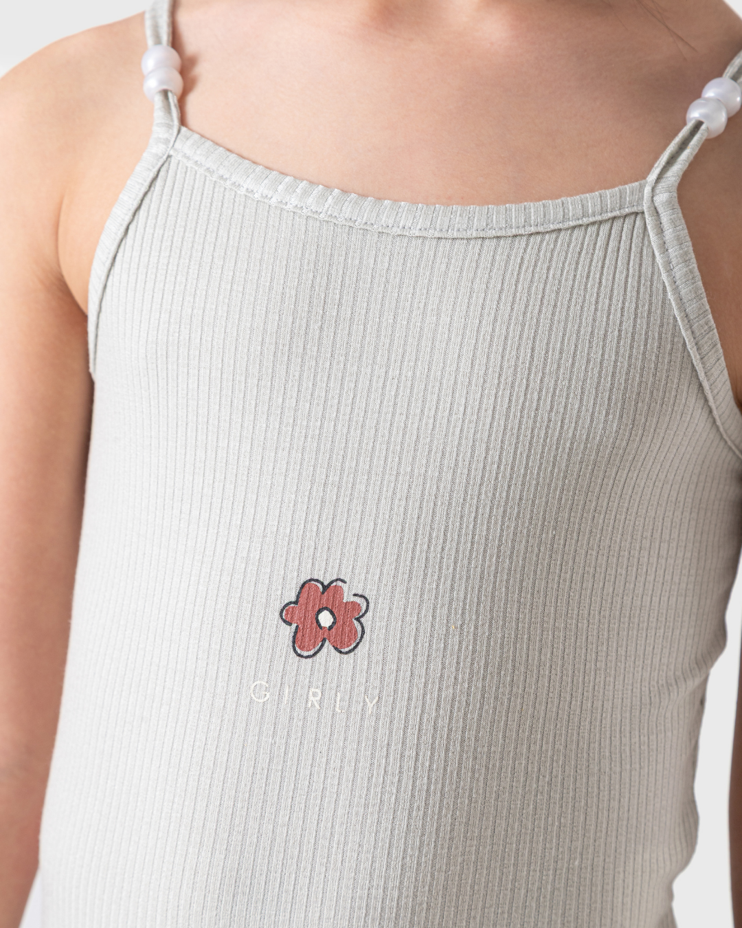 قميص نوم بناتي بألوان ربيعية أنيقة