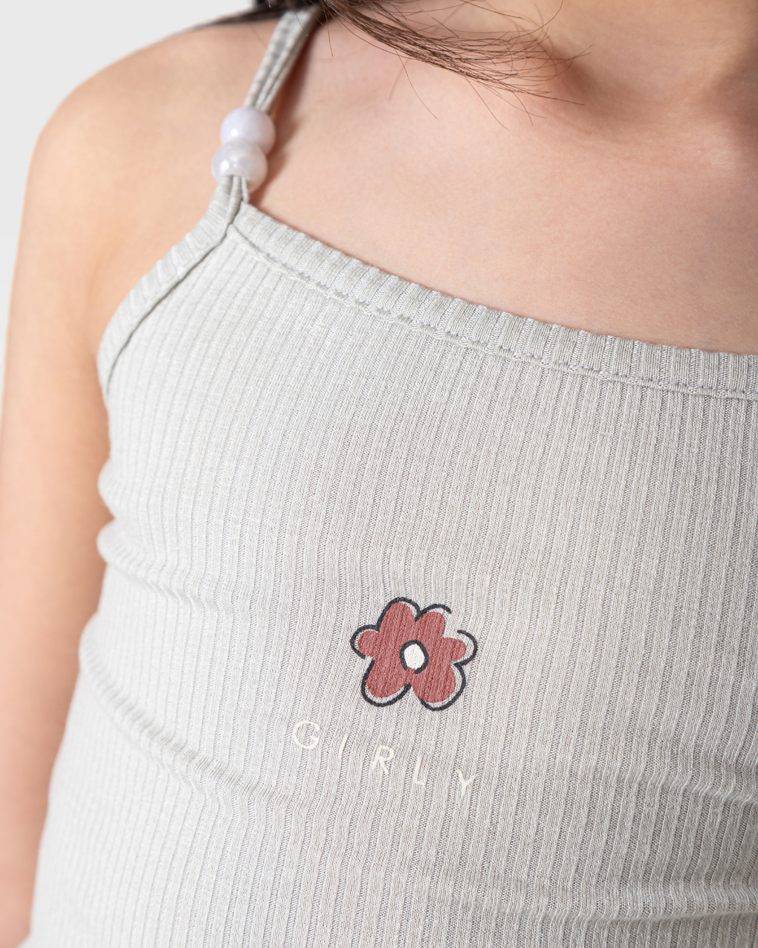 قميص نوم بناتي بألوان ربيعية أنيقة